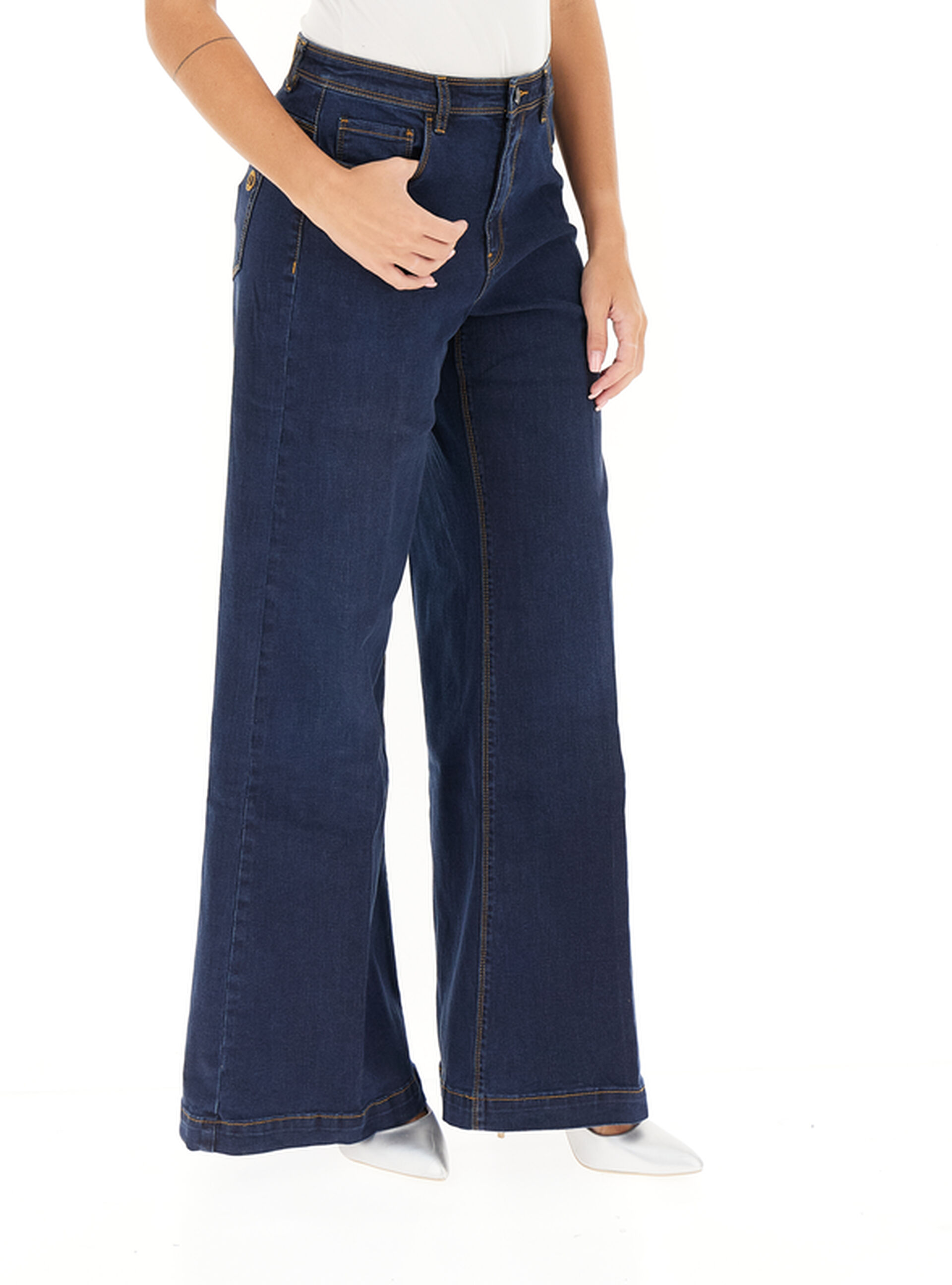 secondary product photo