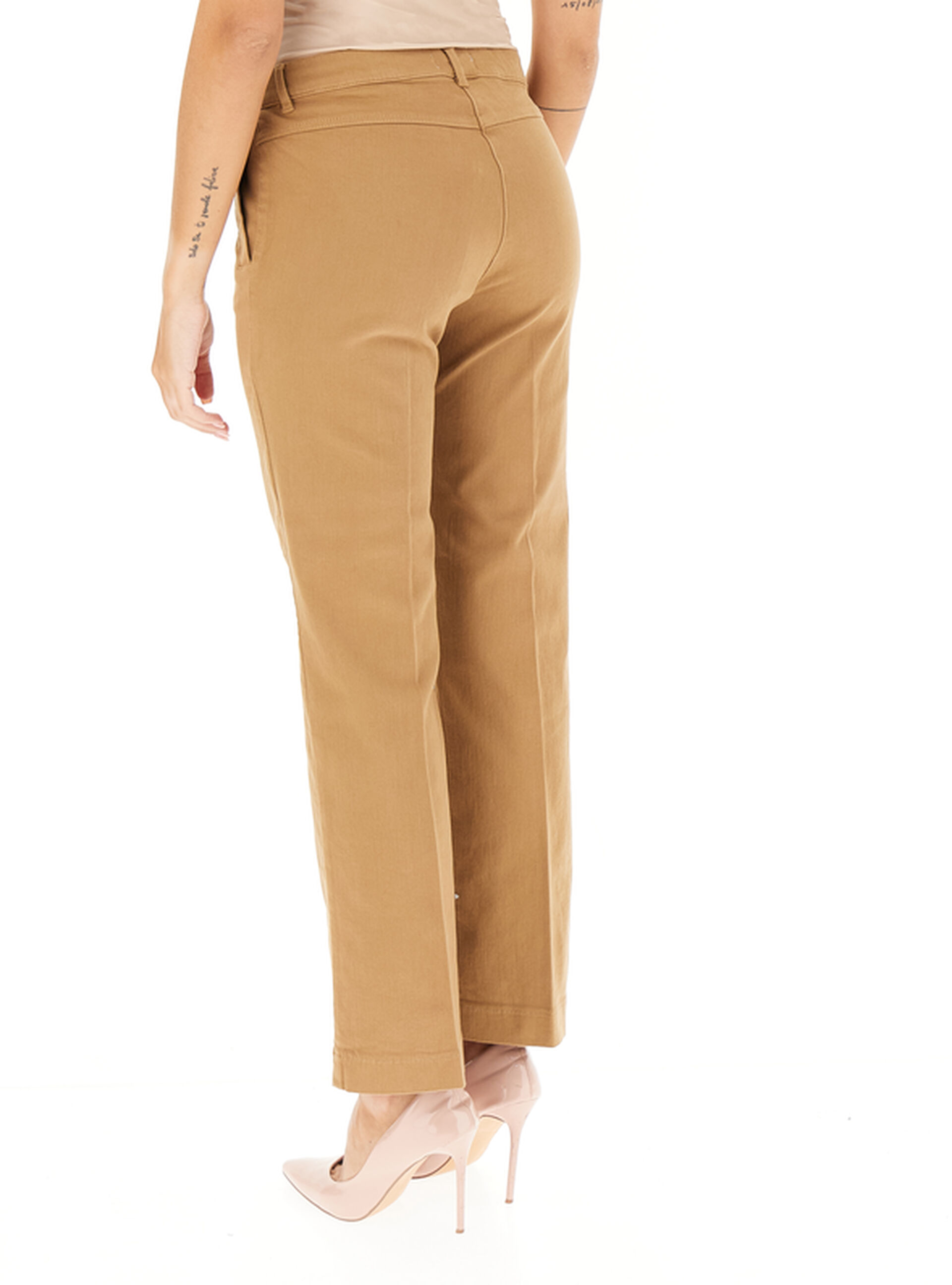 secondary product photo