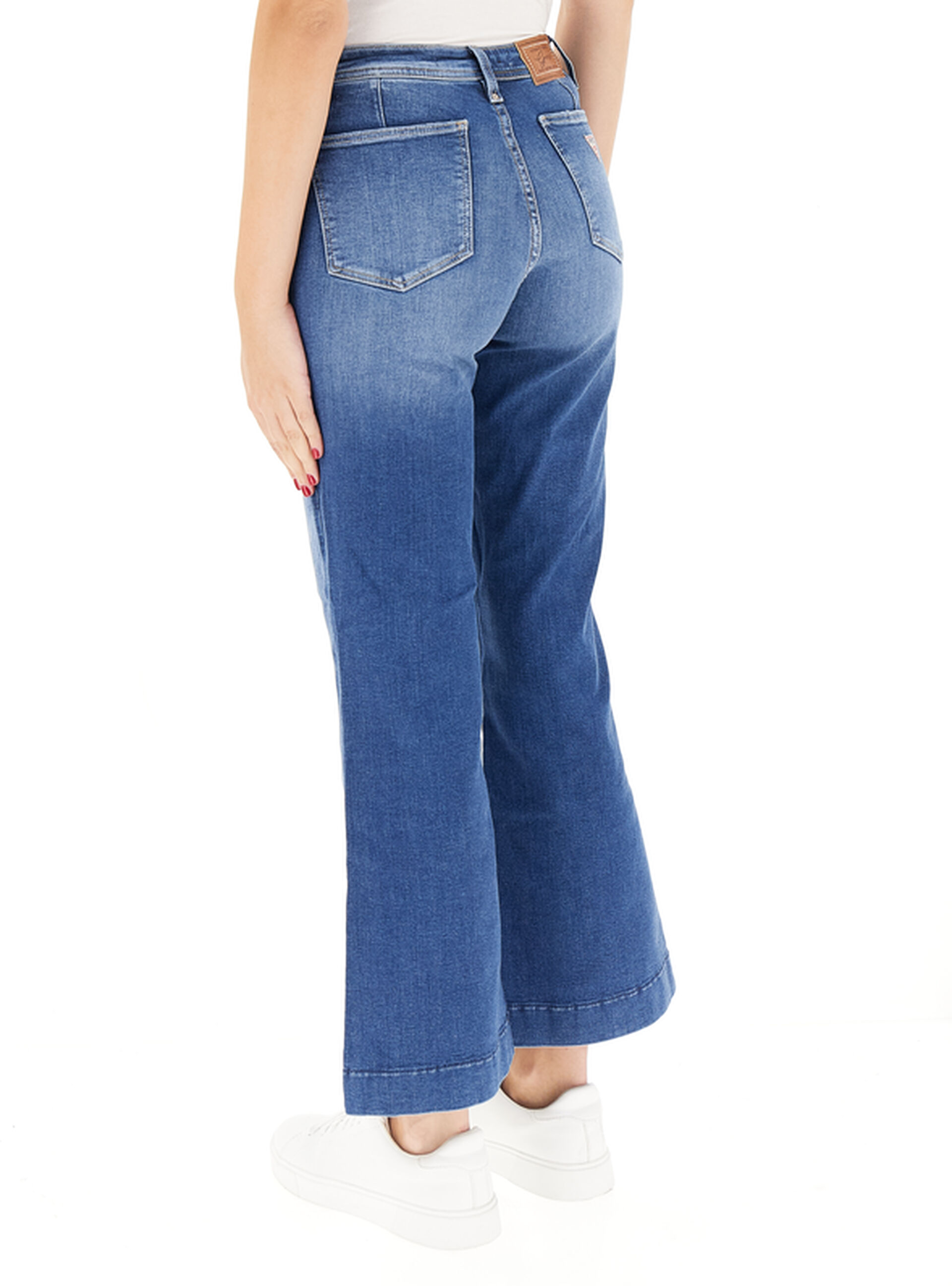 secondary product photo