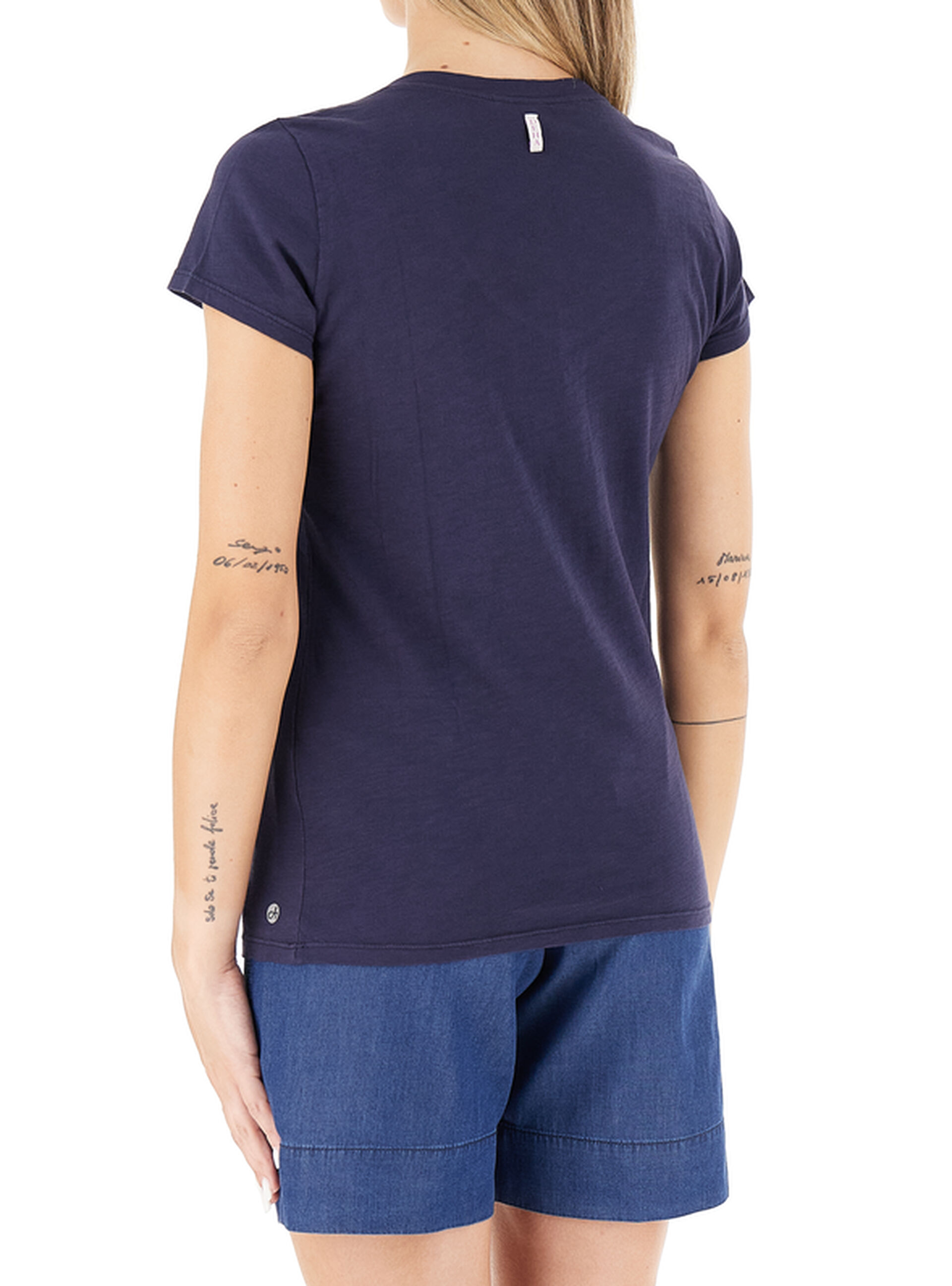 secondary product photo