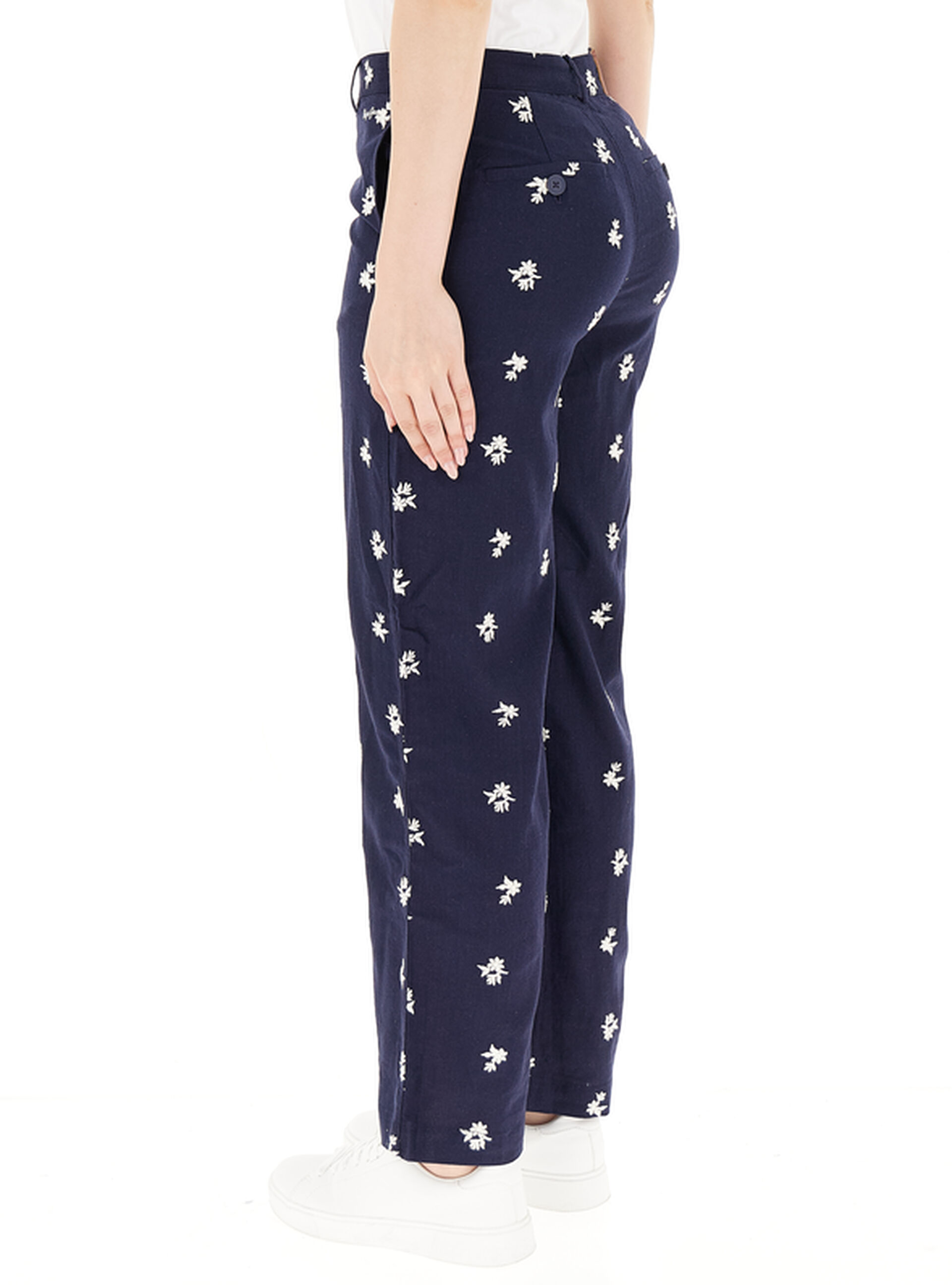 secondary product photo