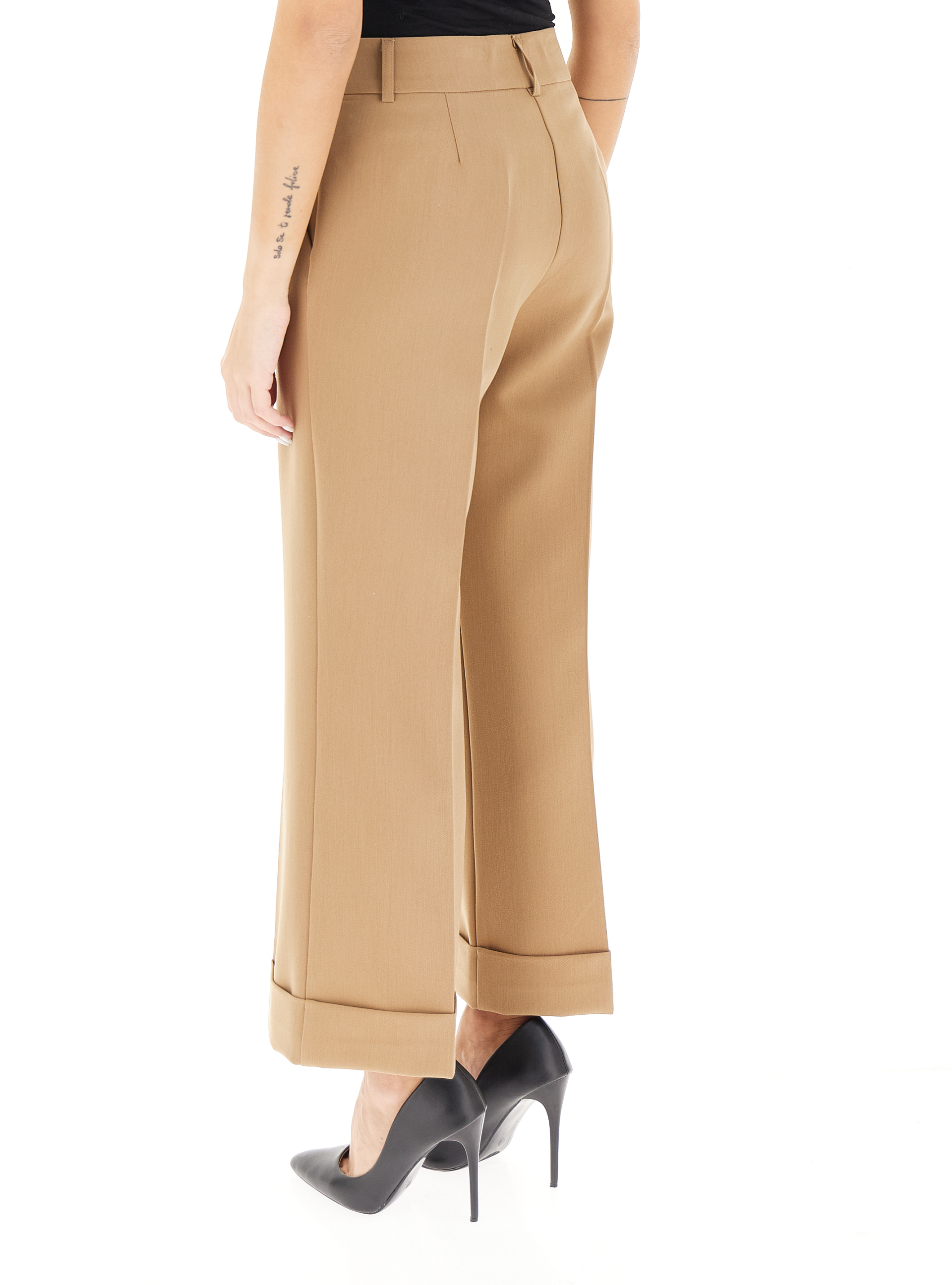 secondary product photo