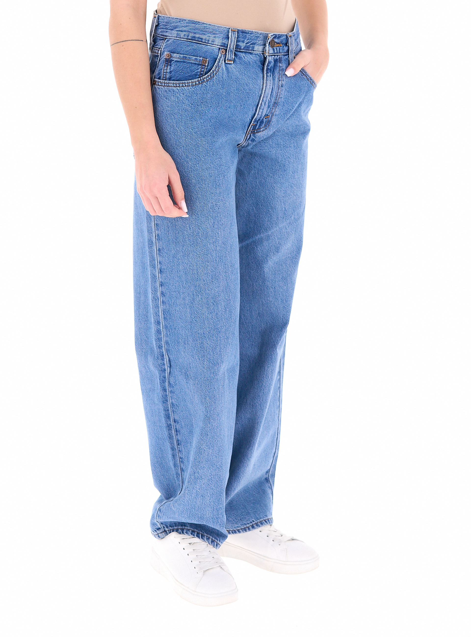 secondary product photo