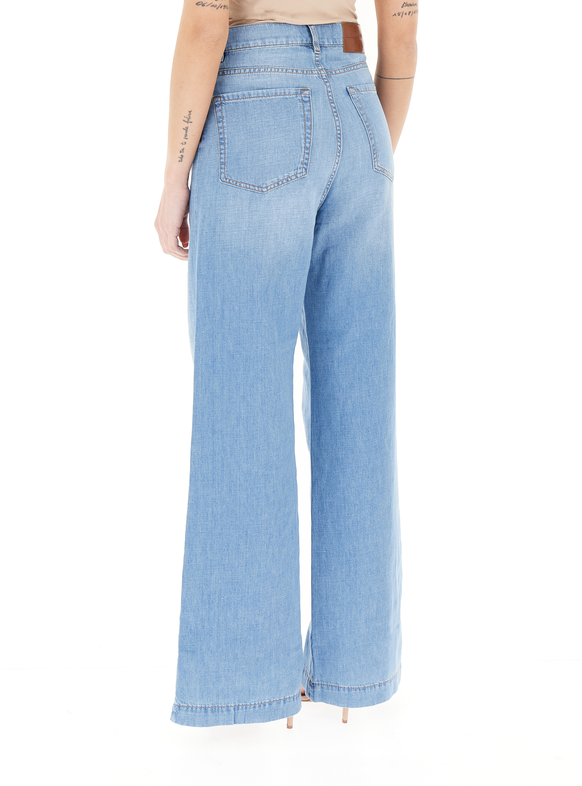 secondary product photo