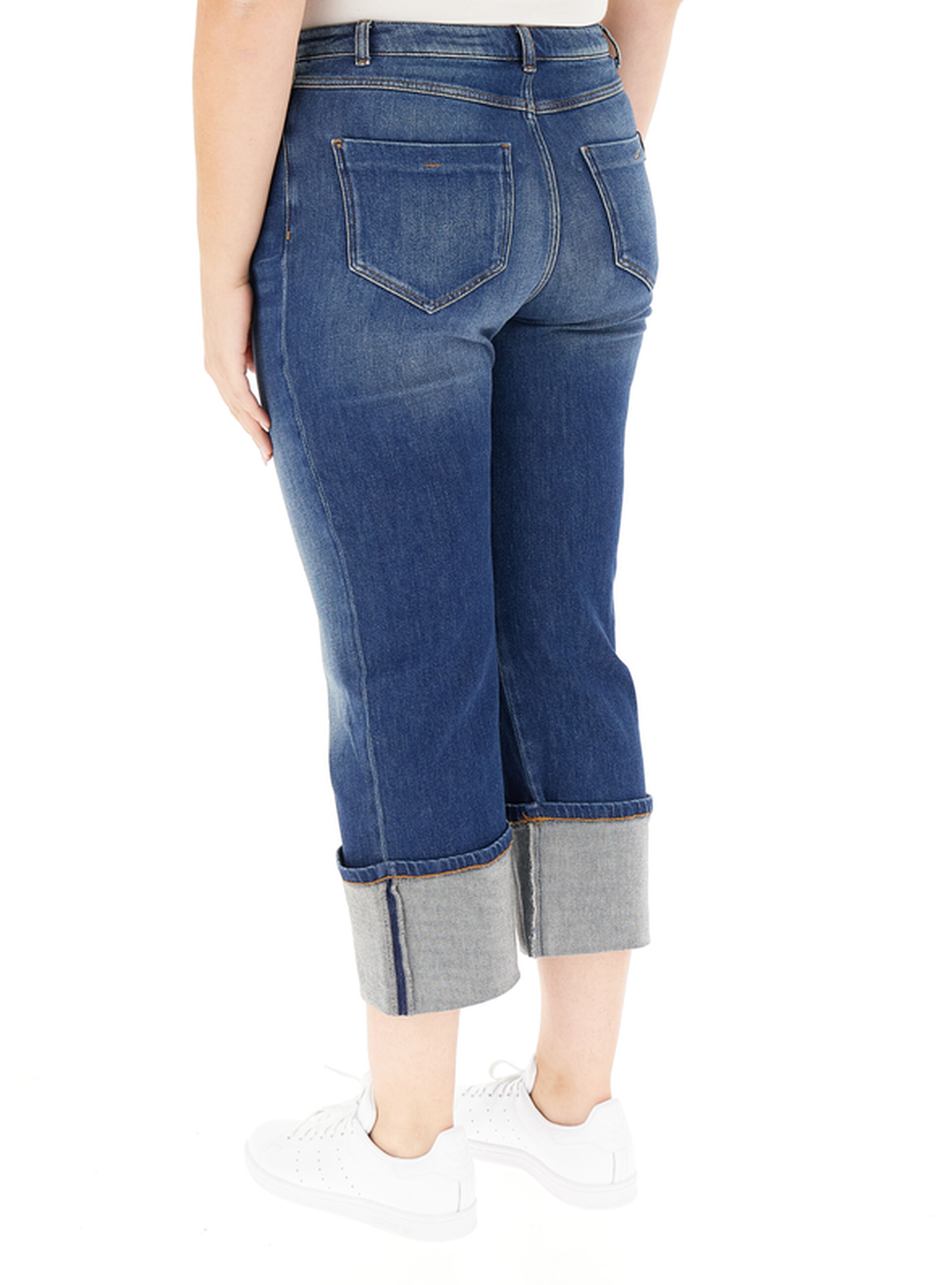 secondary product photo