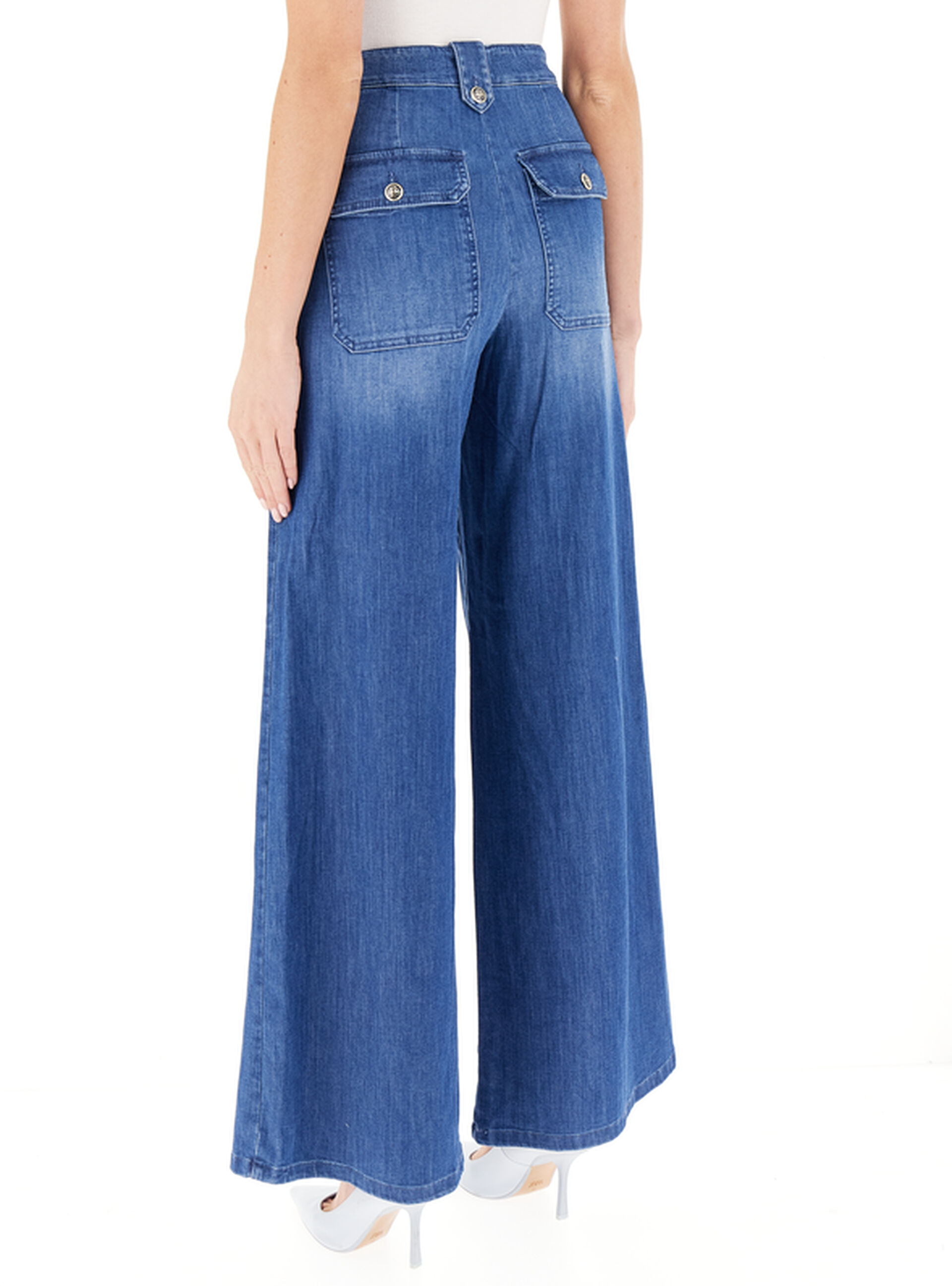 secondary product photo