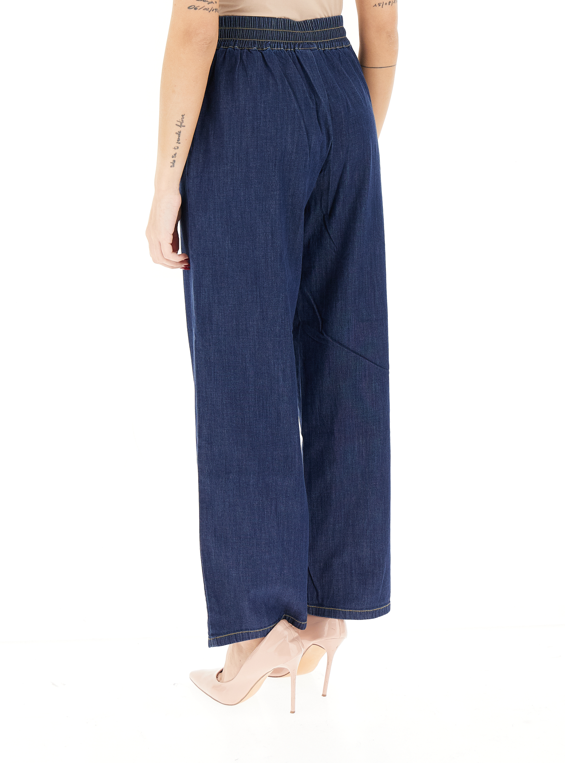 secondary product photo