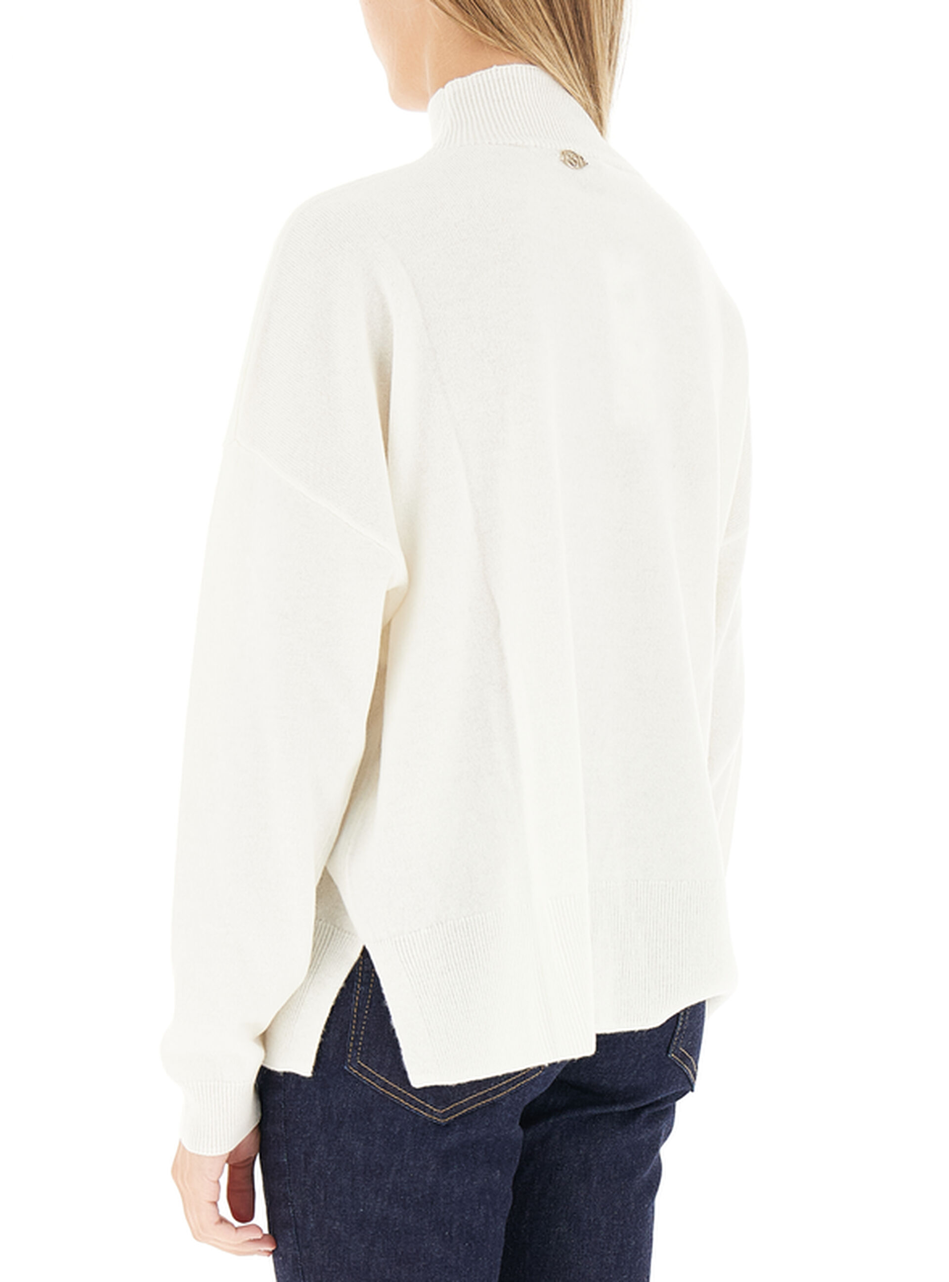 secondary product photo