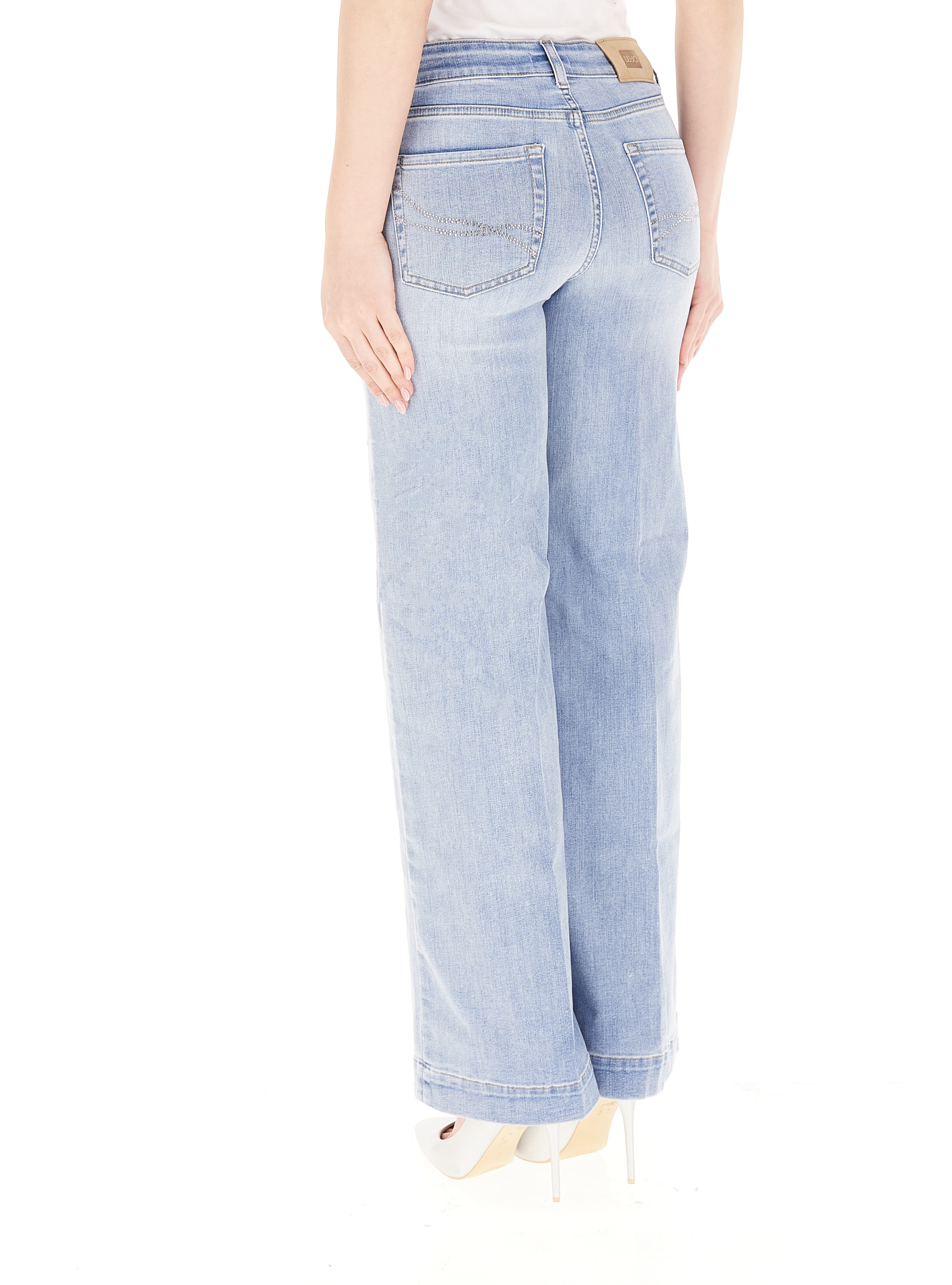 secondary product photo