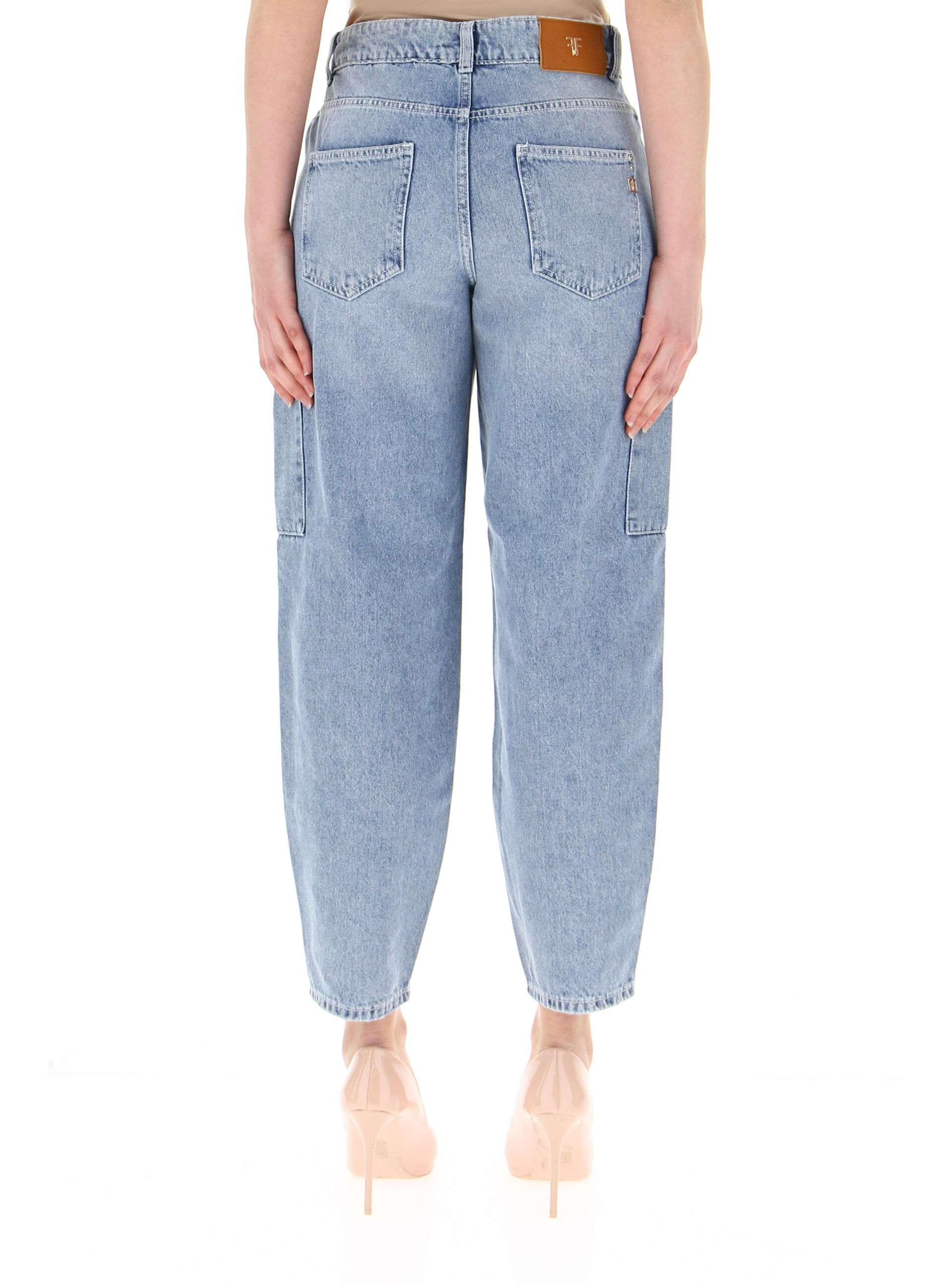 secondary product photo