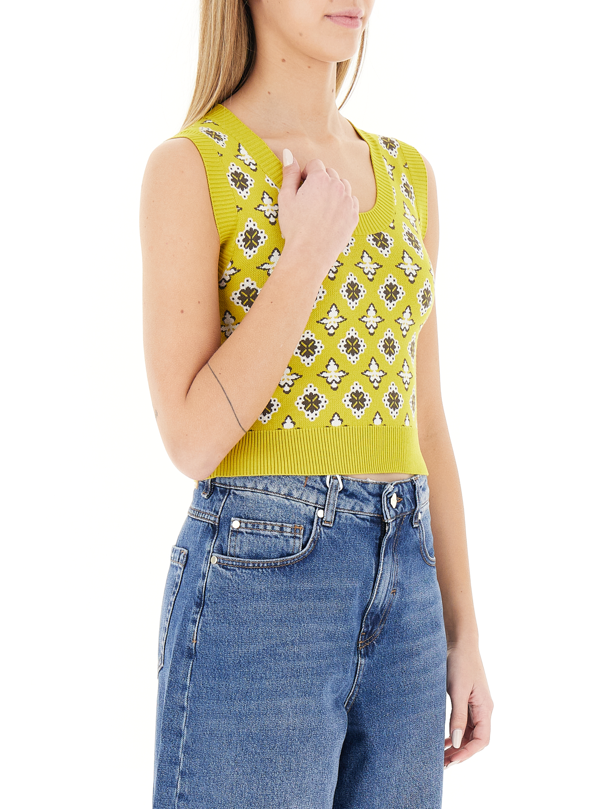 secondary product photo