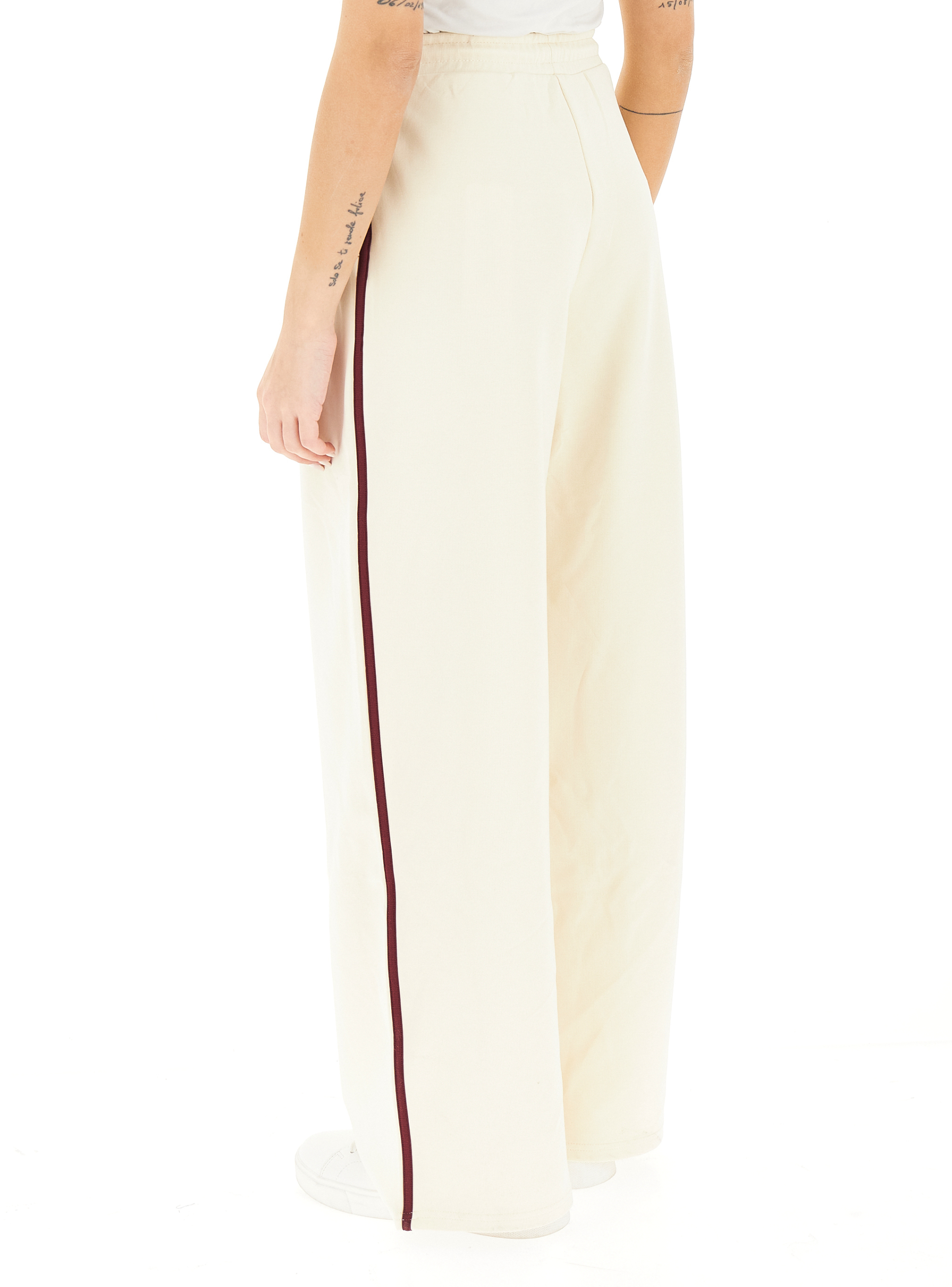 secondary product photo