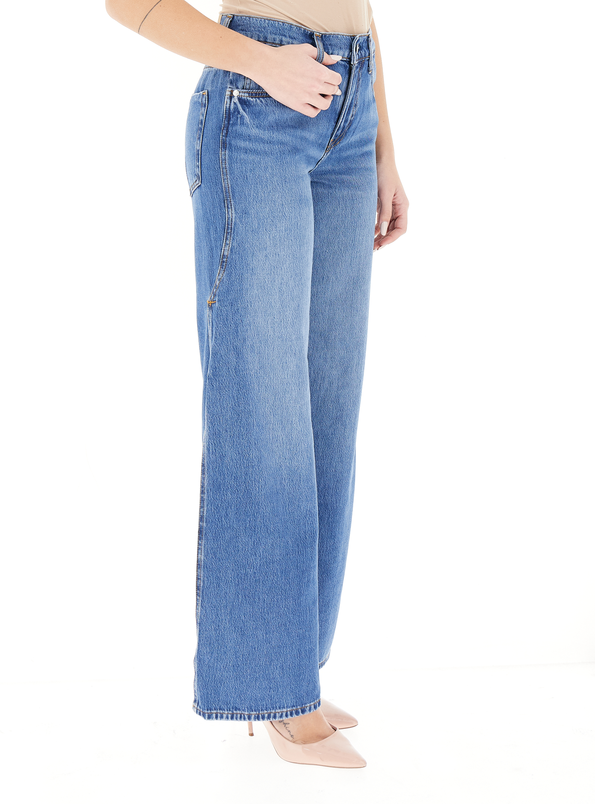 secondary product photo