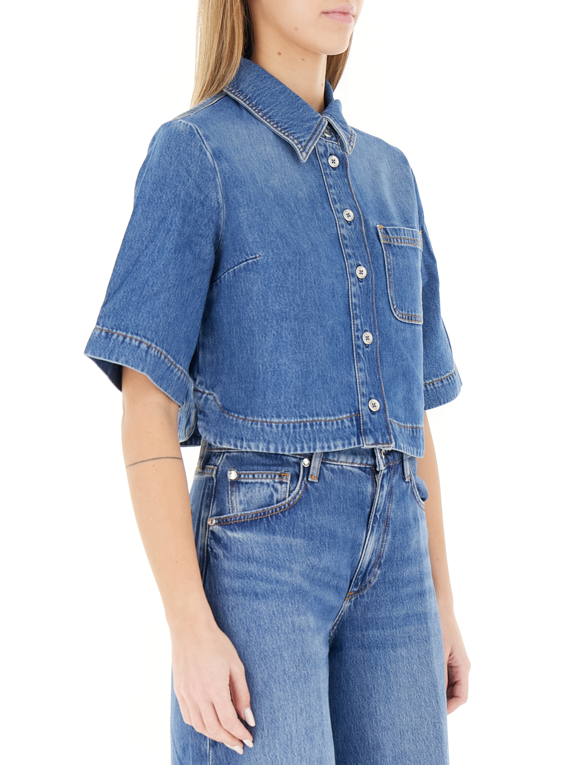 secondary product photo