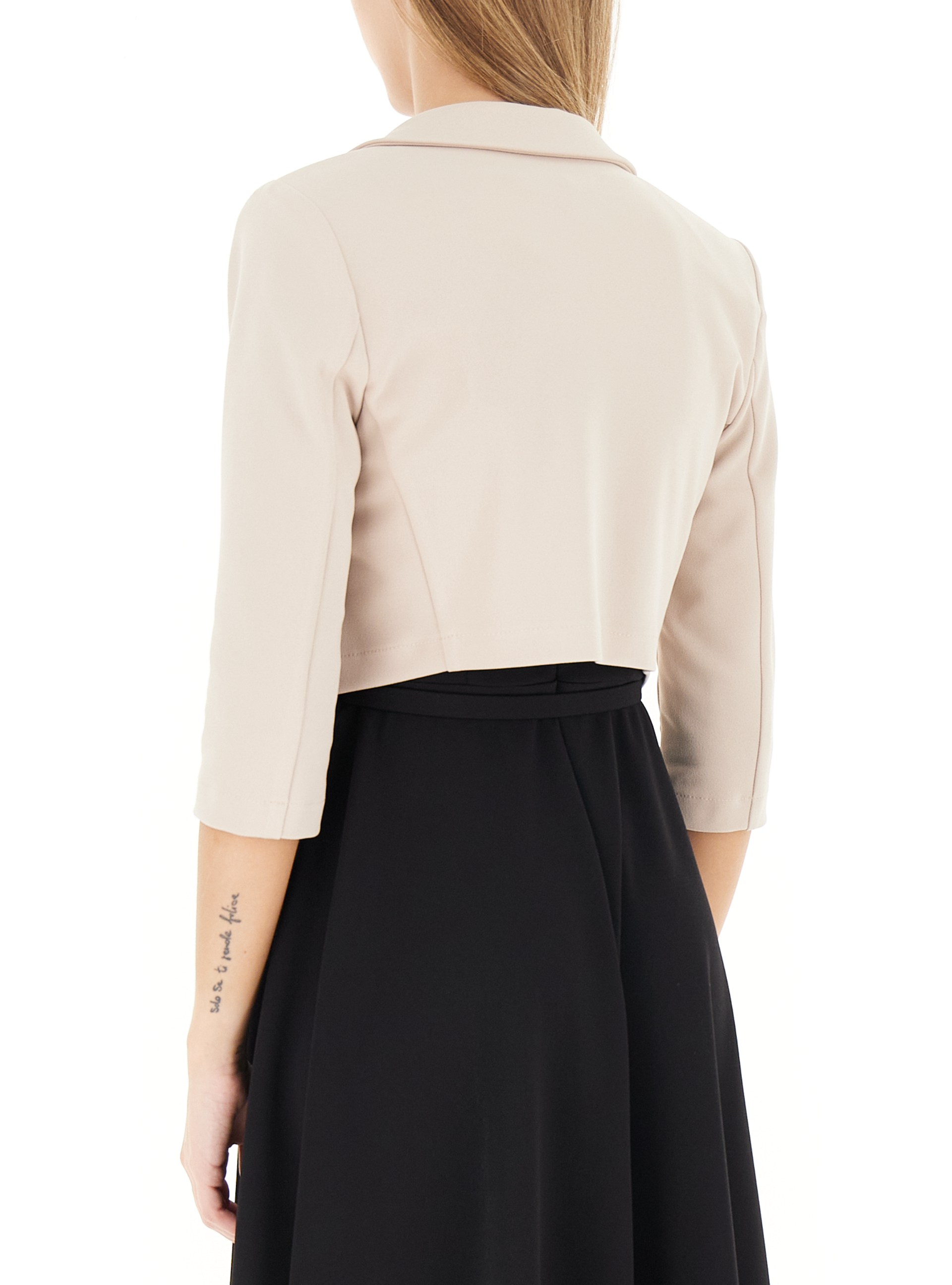 secondary product photo