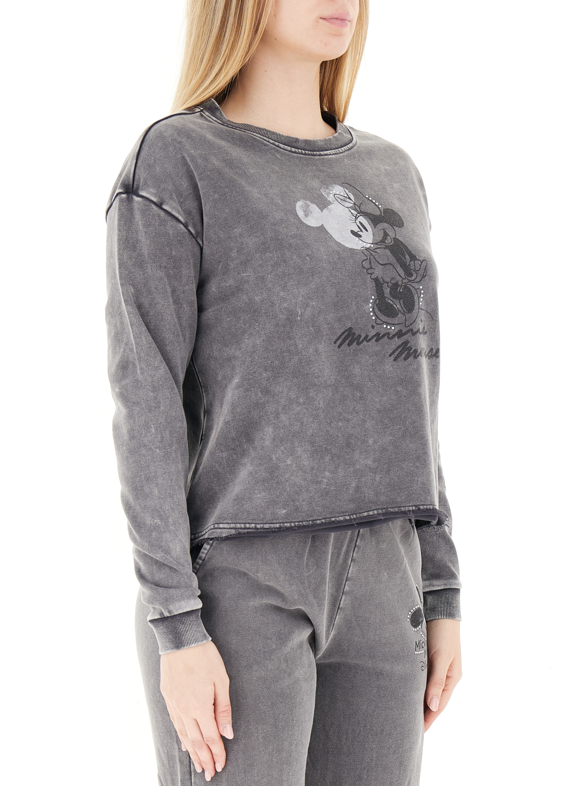 secondary product photo