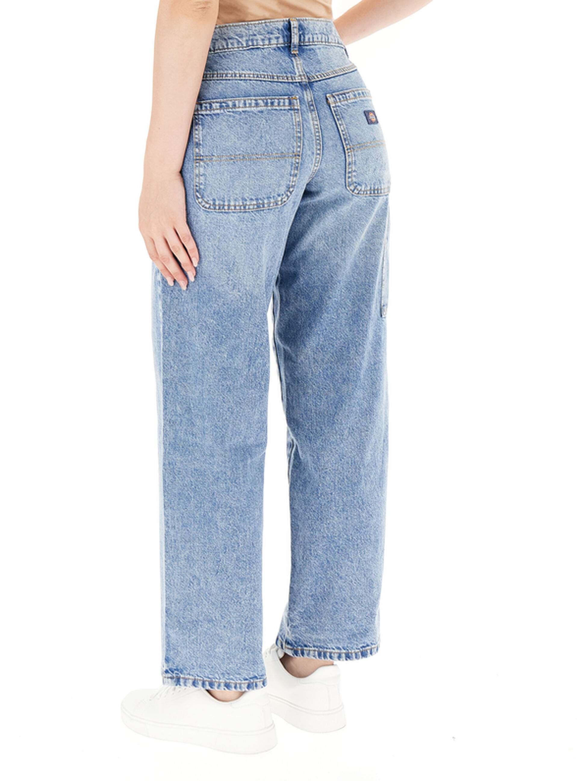 secondary product photo