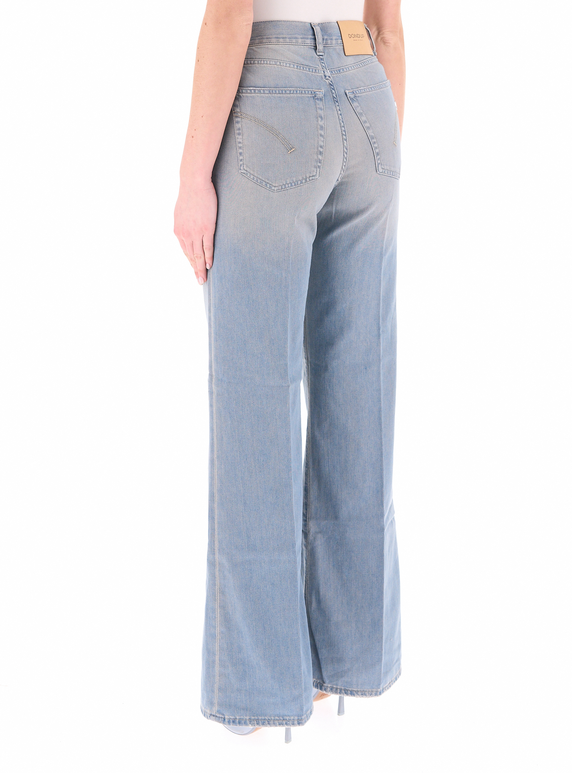 secondary product photo