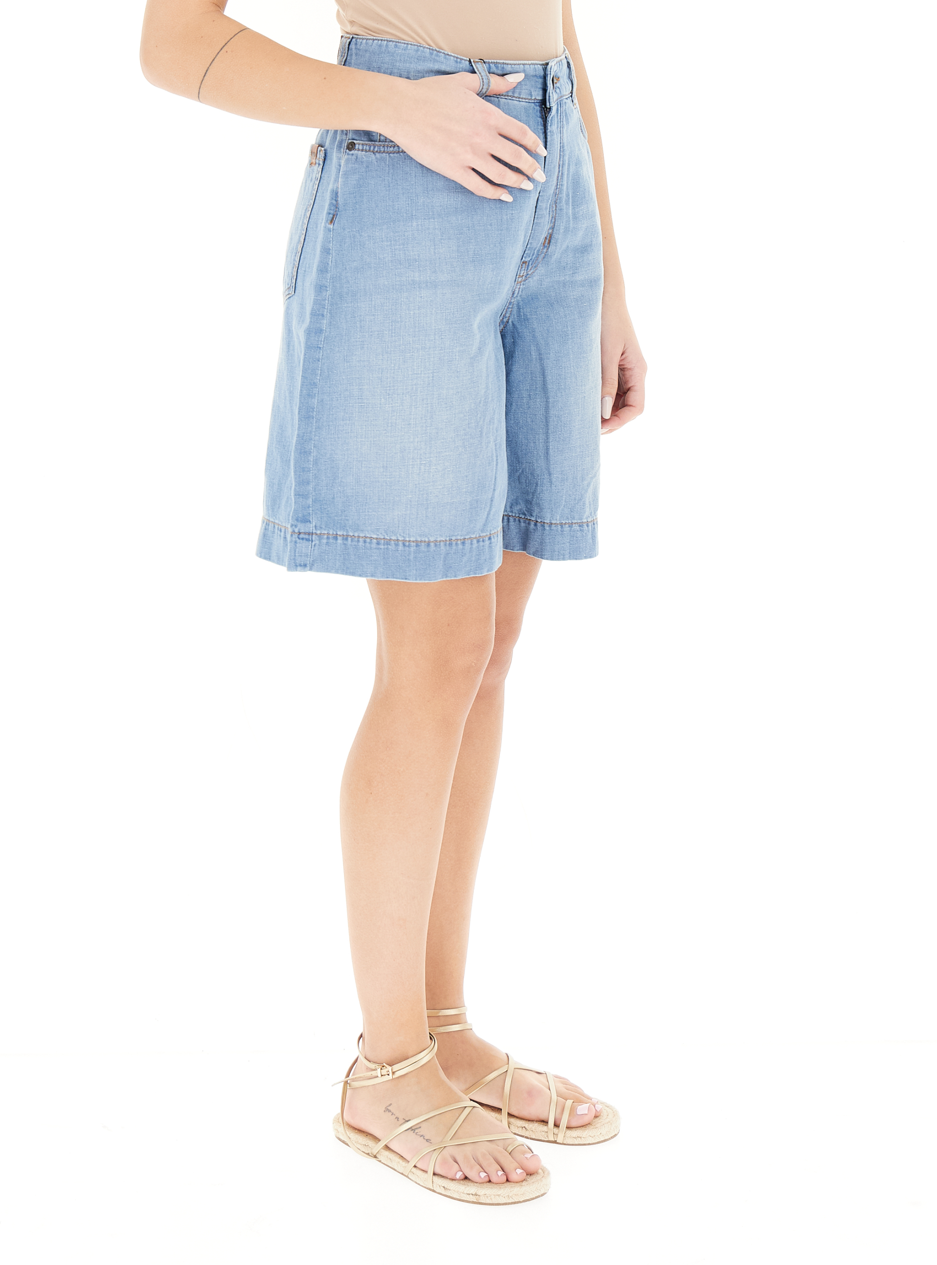 secondary product photo