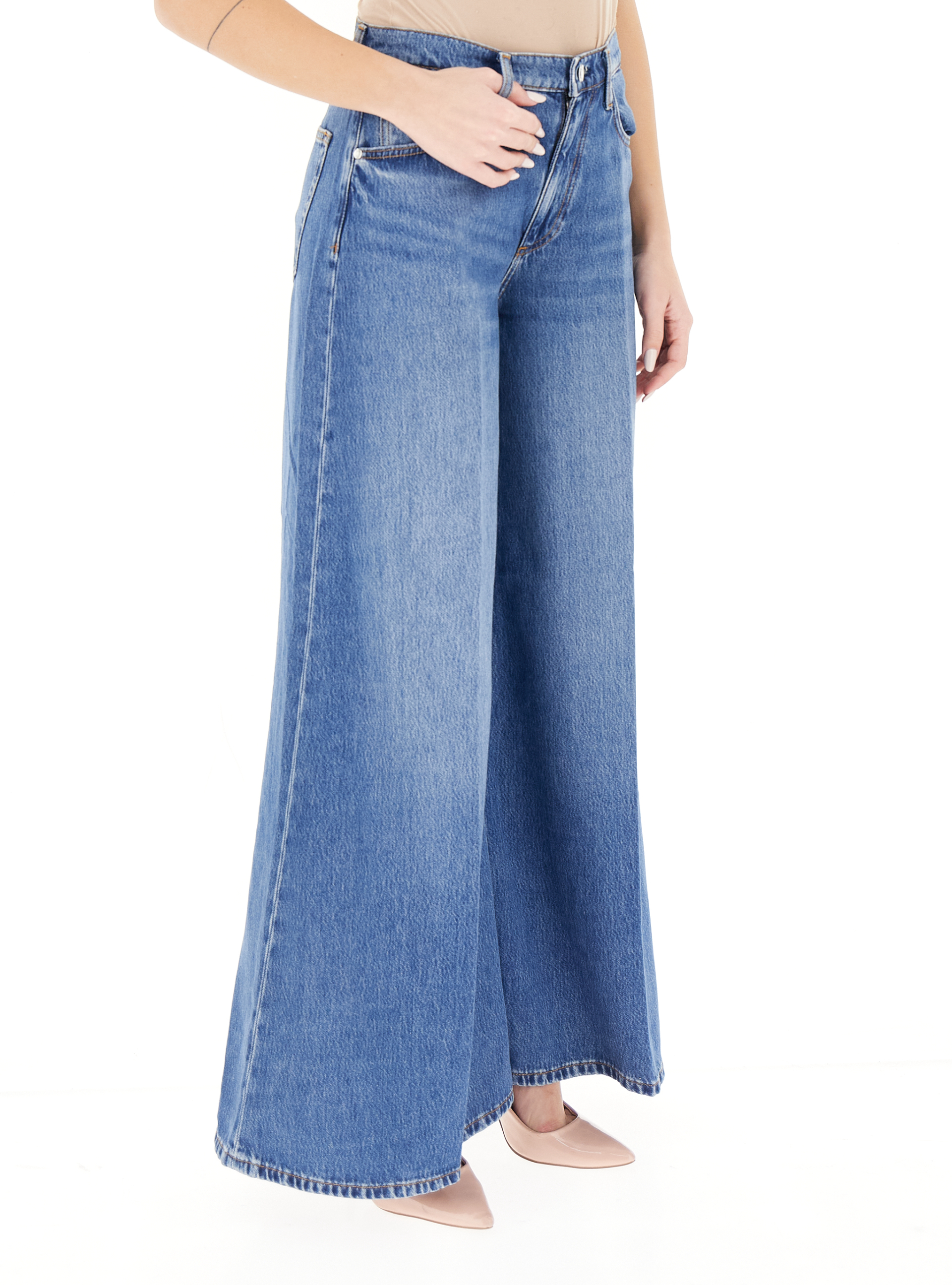 secondary product photo