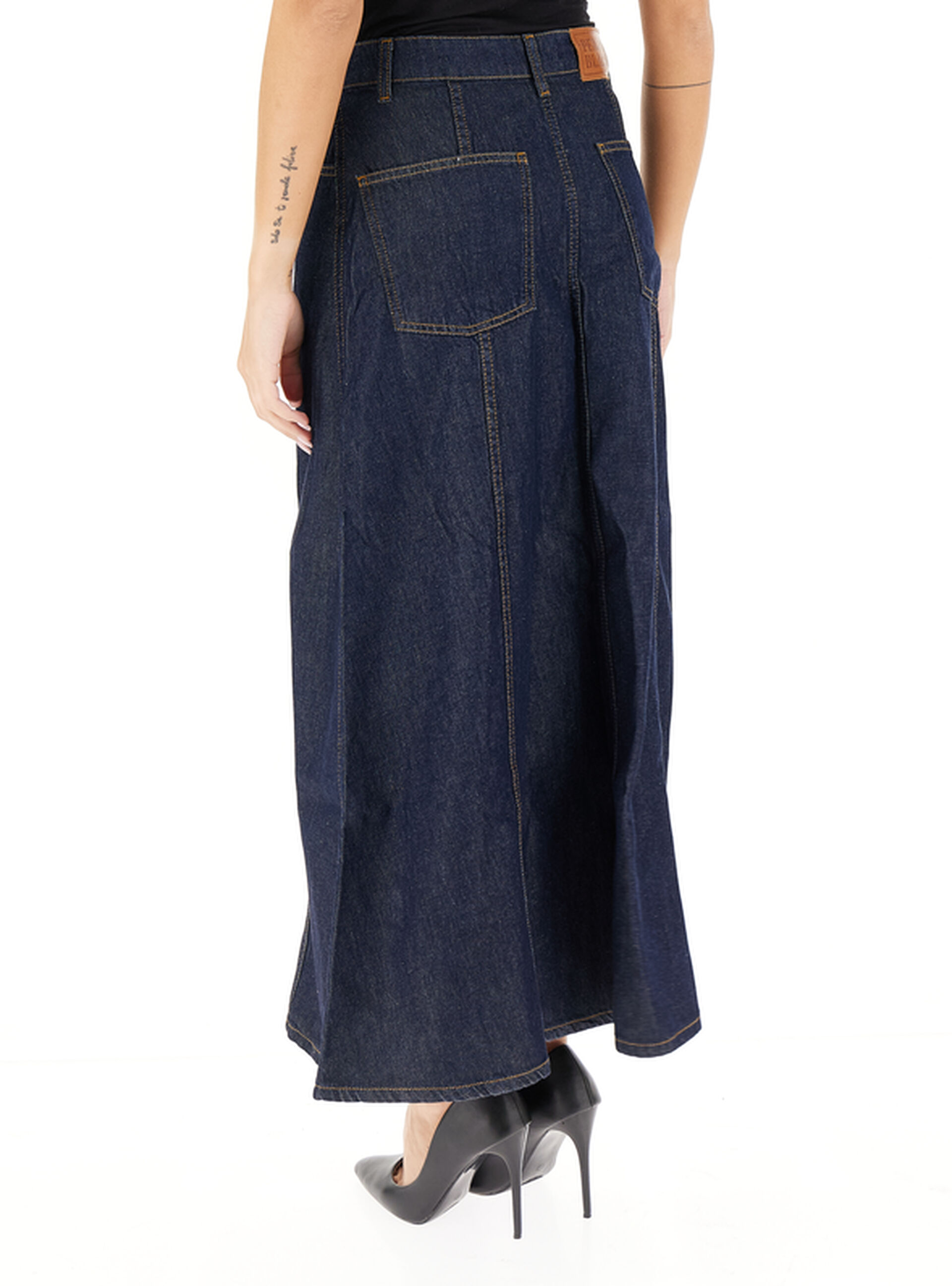 secondary product photo