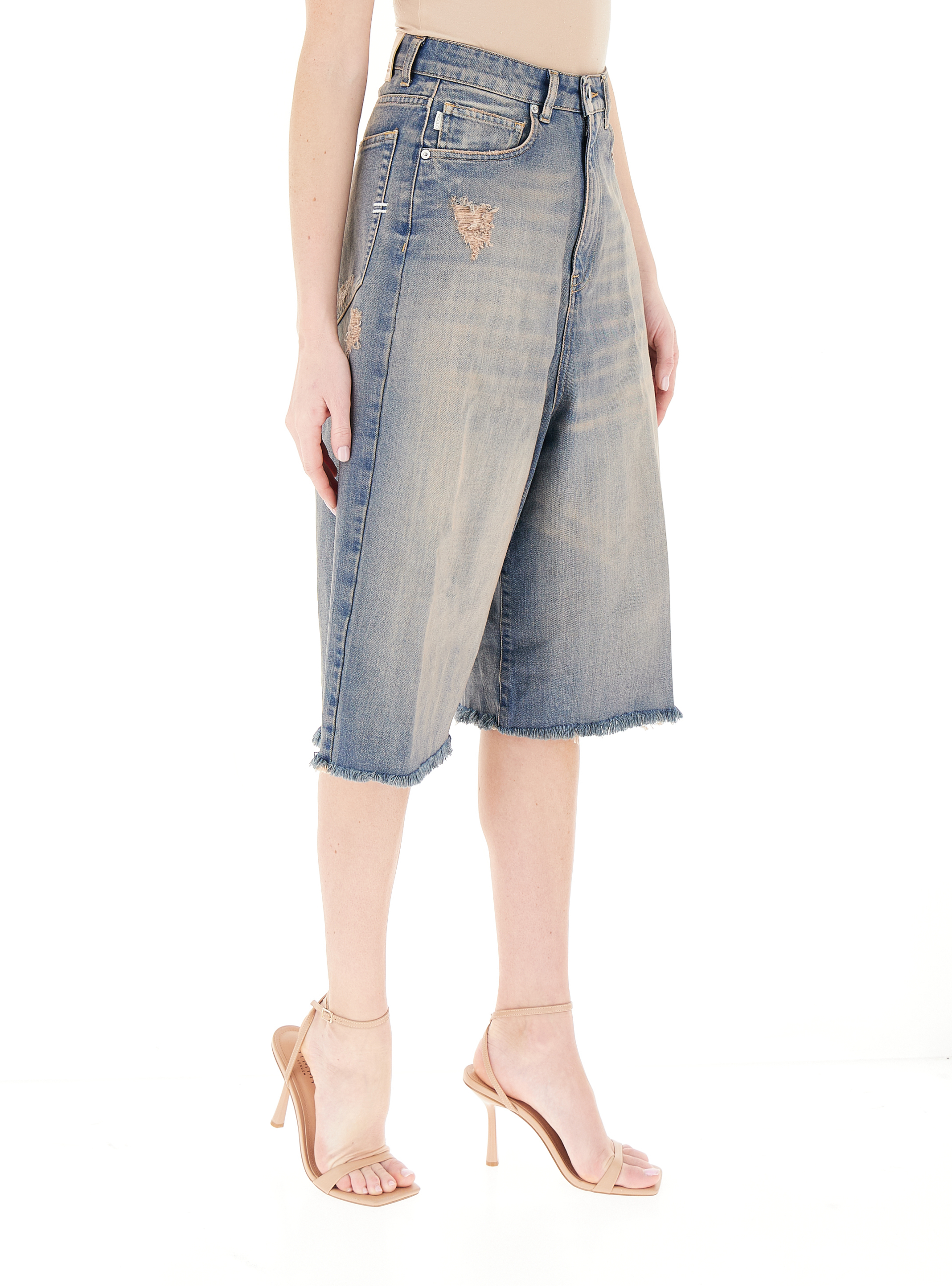 secondary product photo