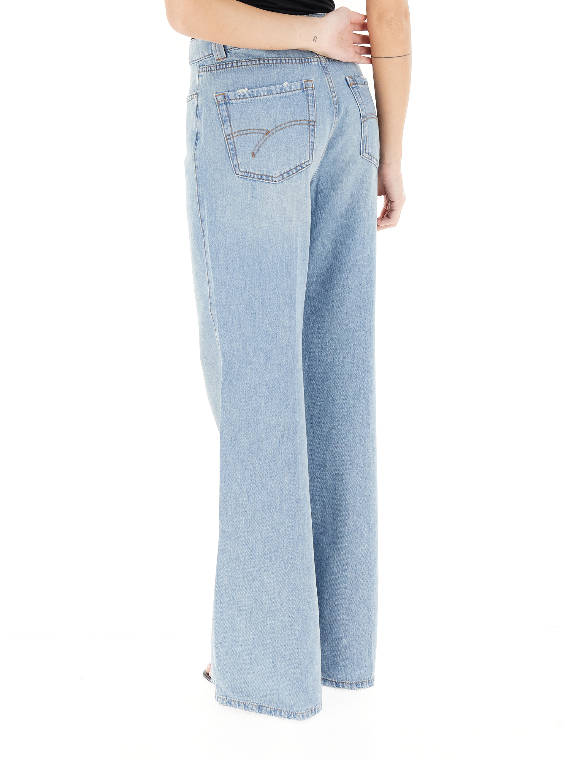 secondary product photo