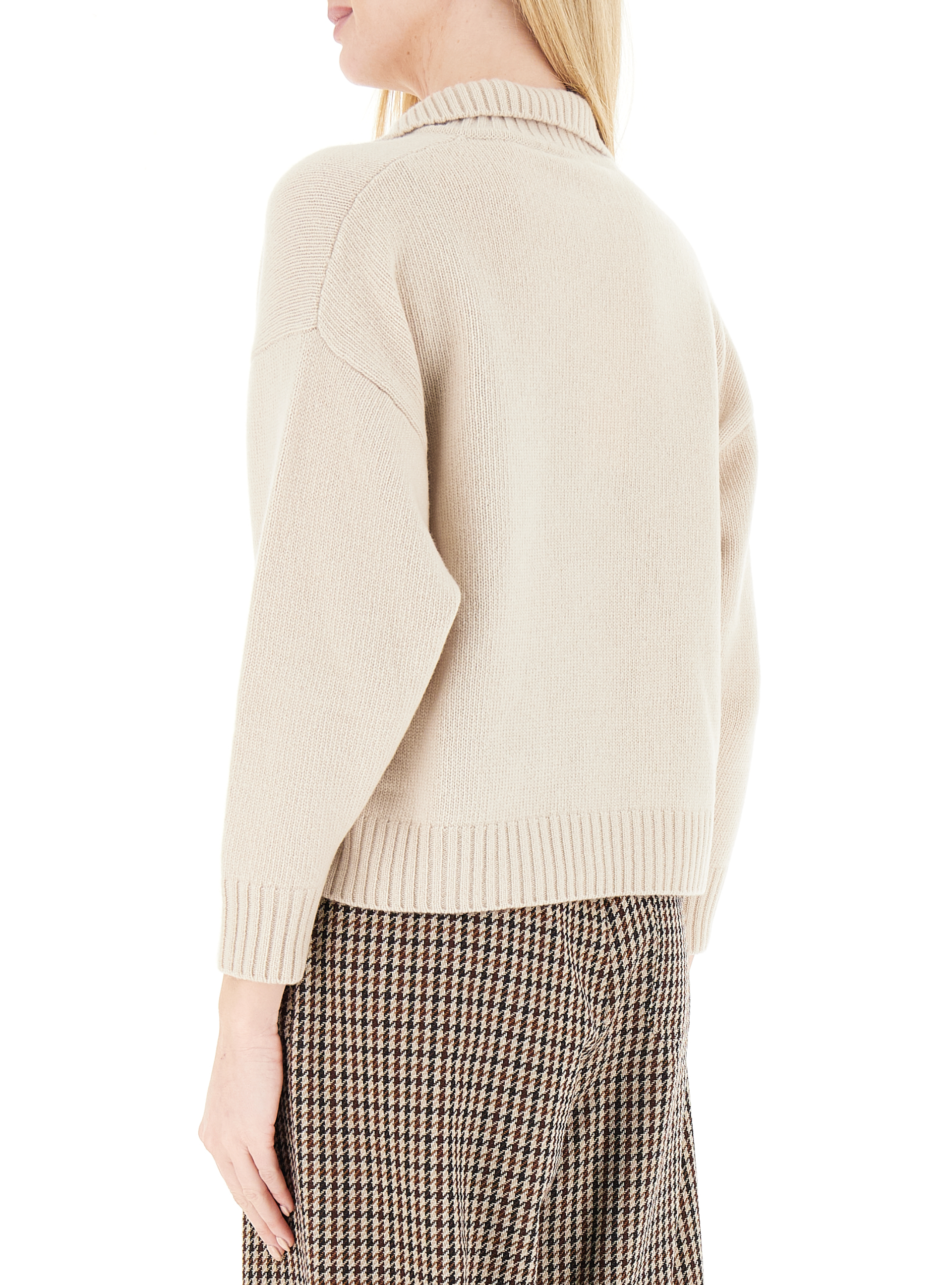 secondary product photo