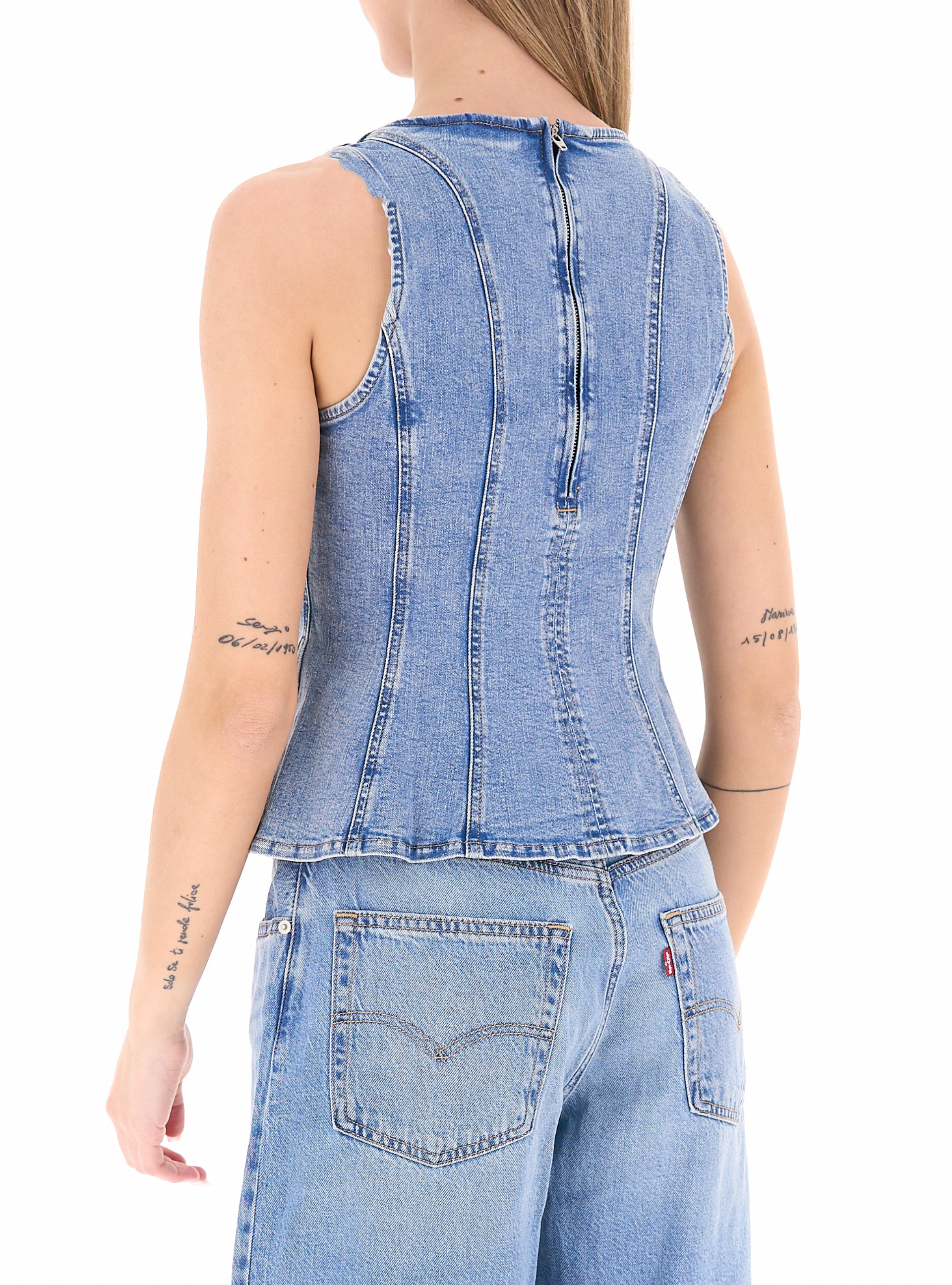 secondary product photo