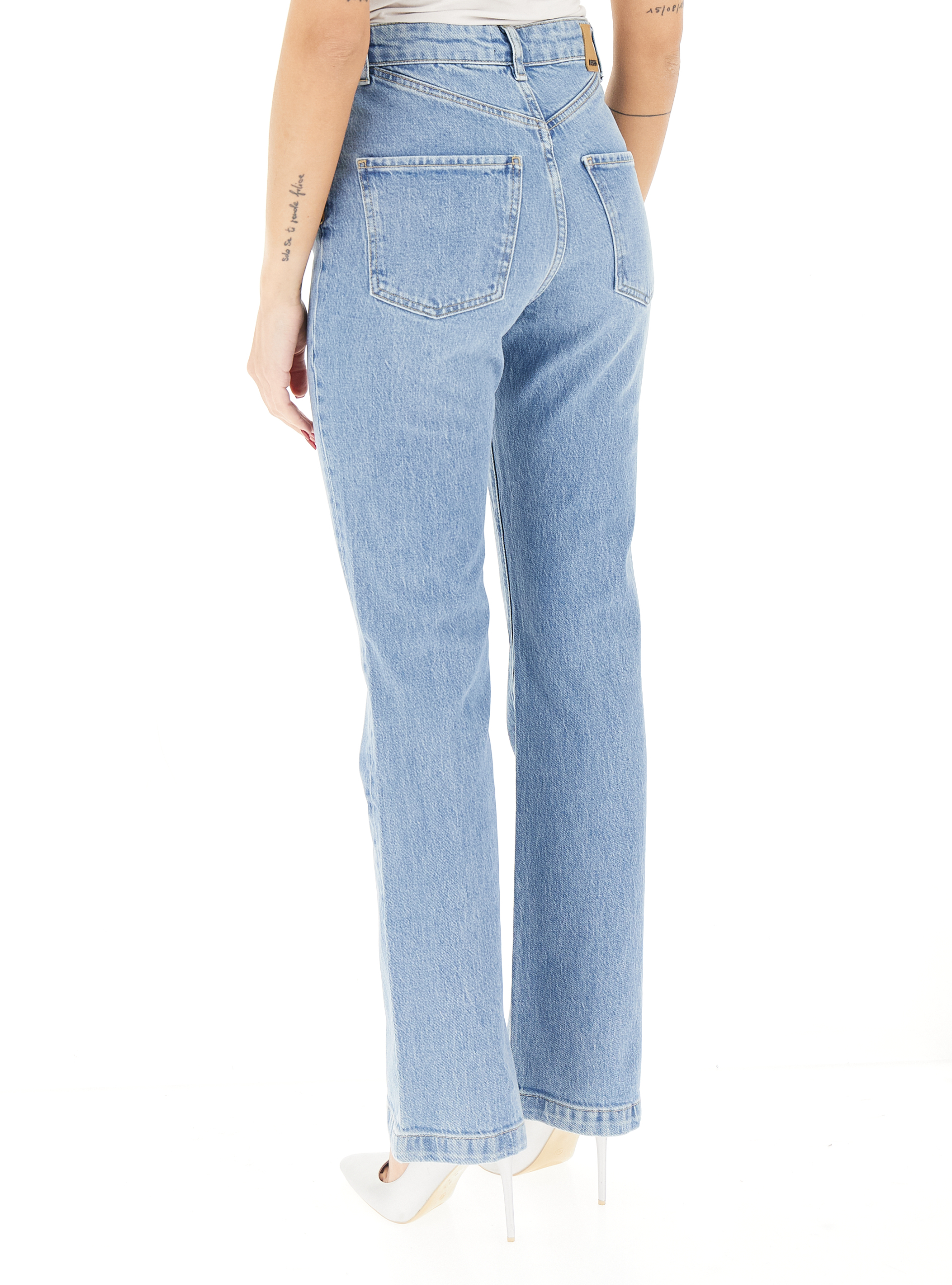 secondary product photo