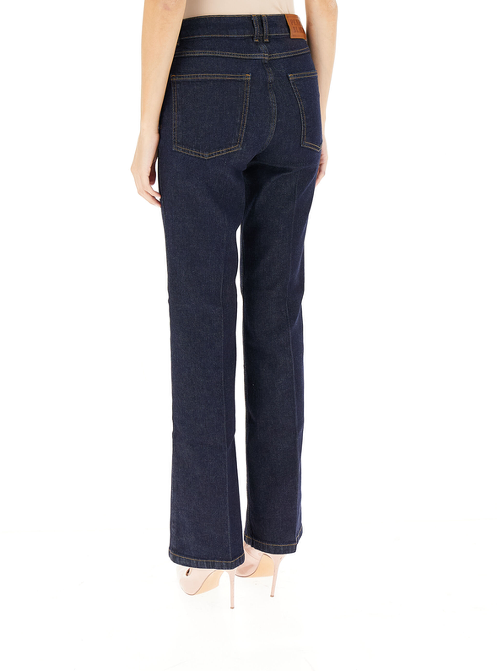 secondary product photo