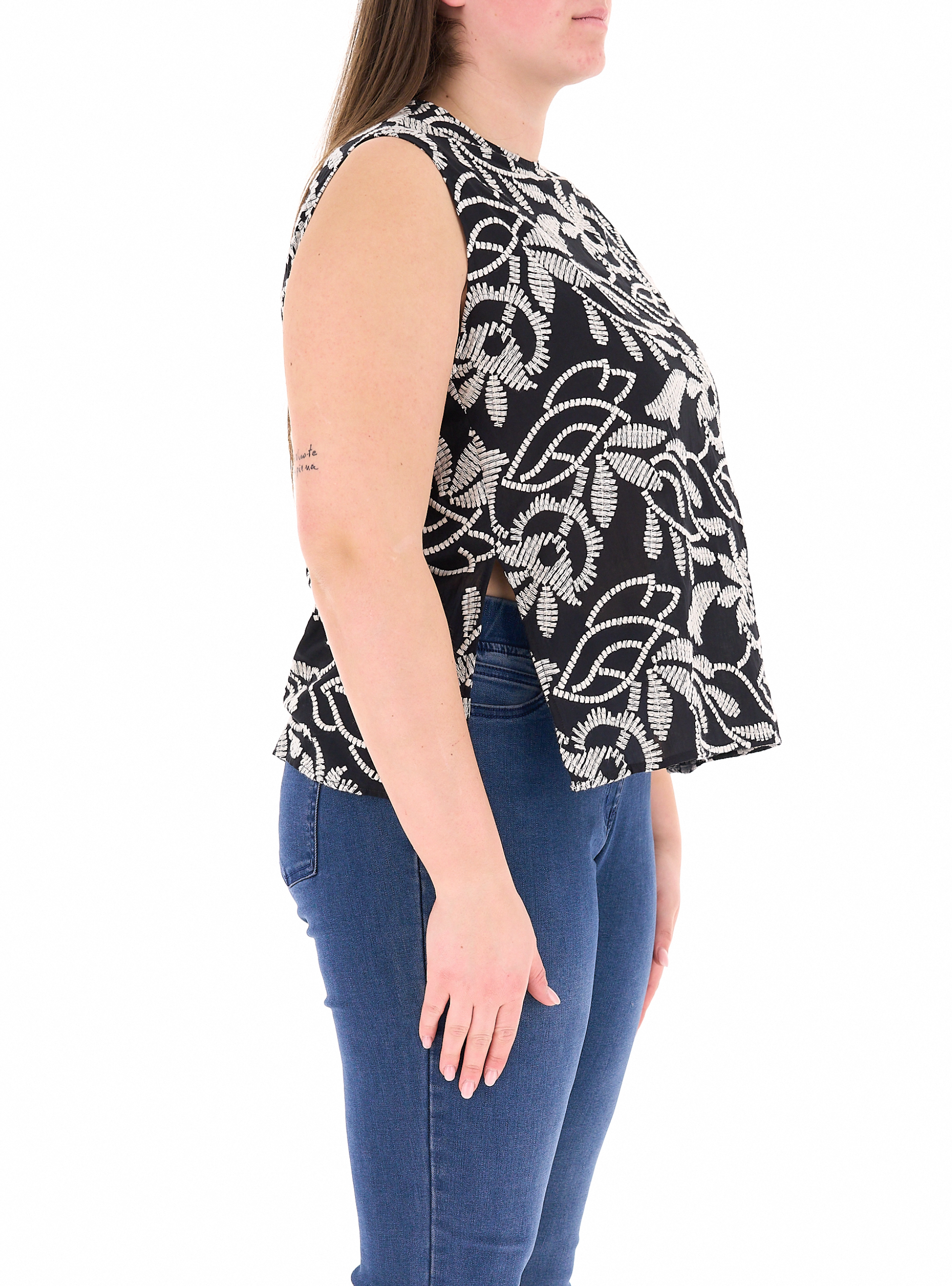 secondary product photo