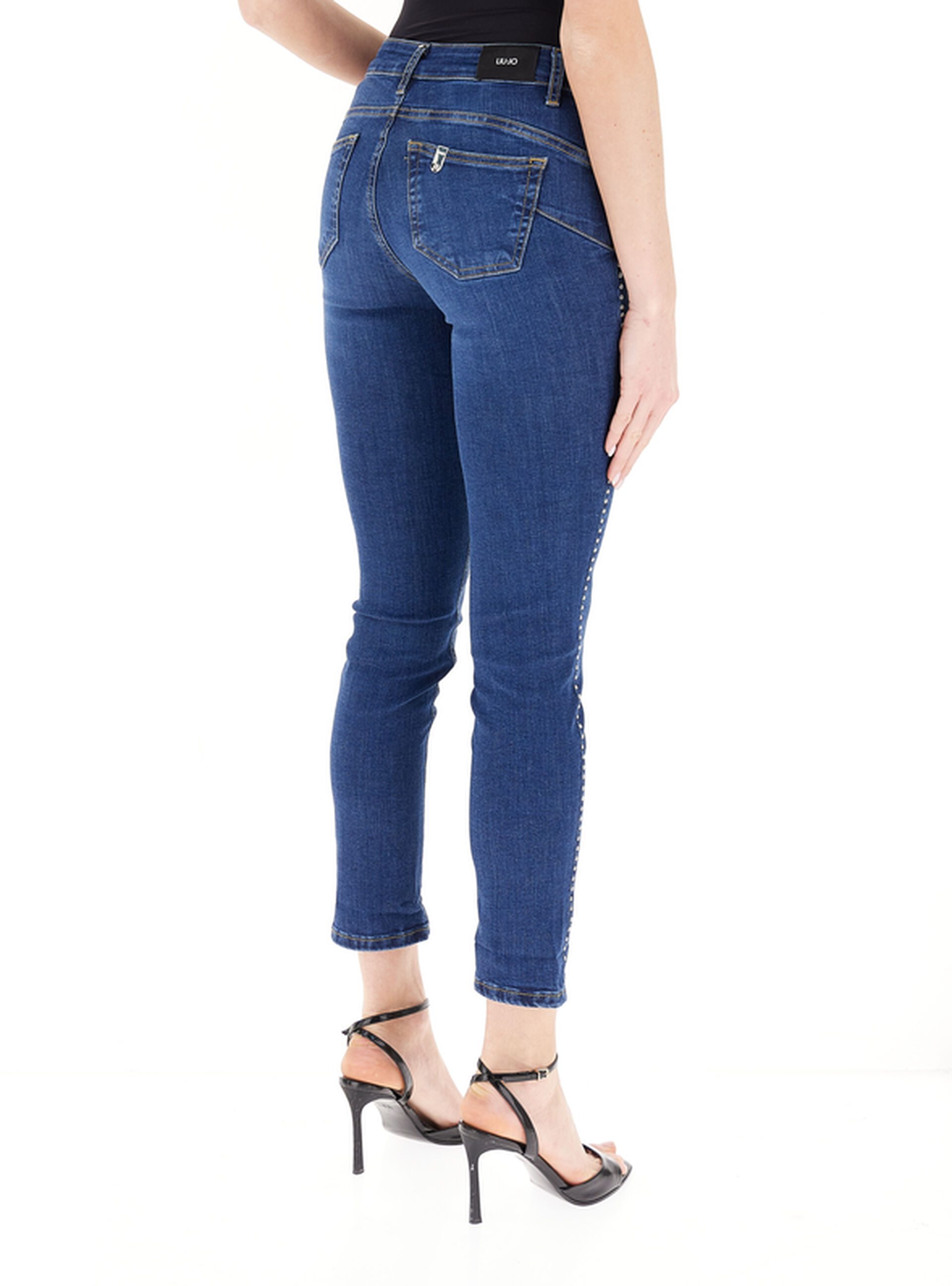 secondary product photo