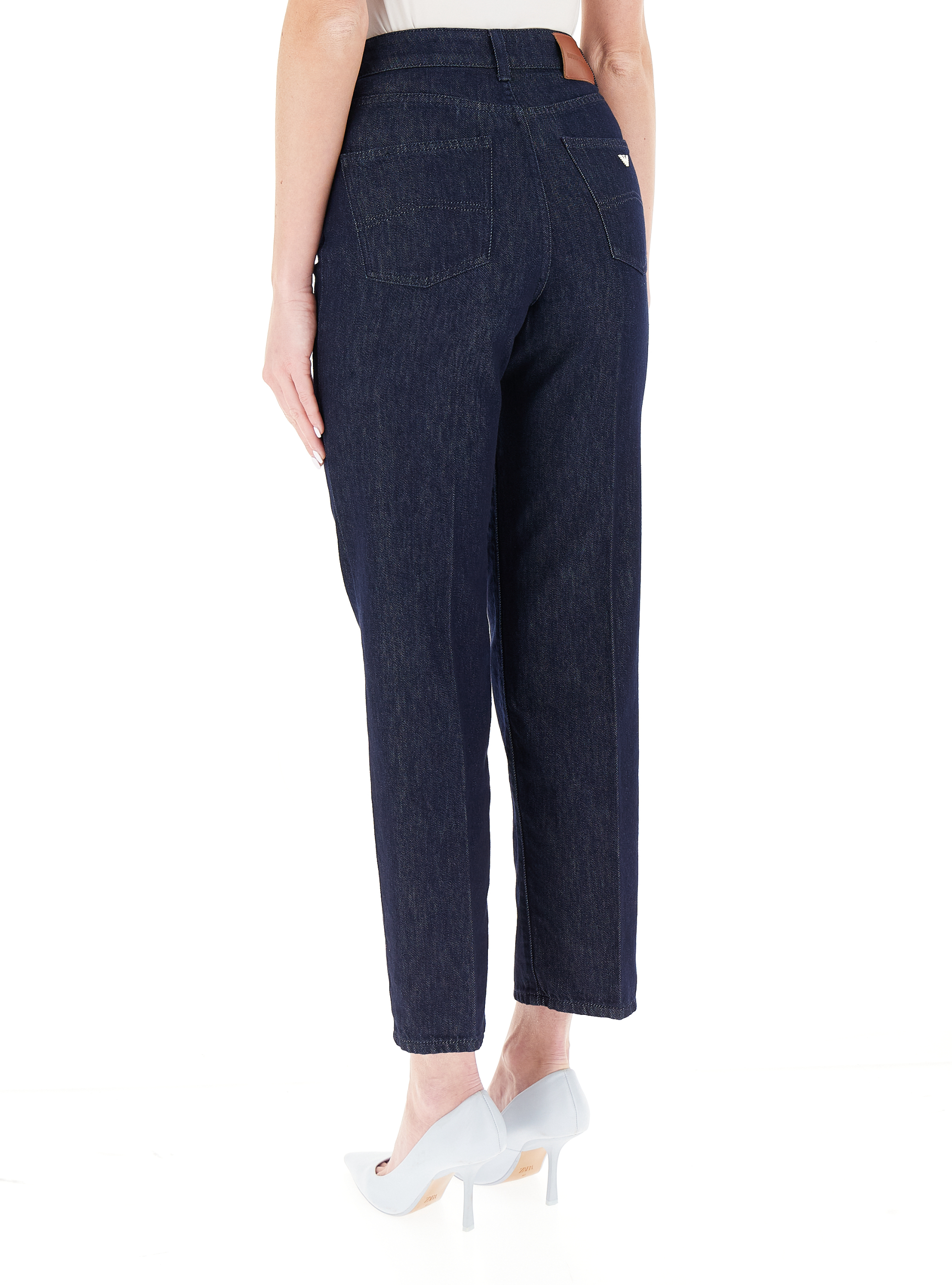 secondary product photo