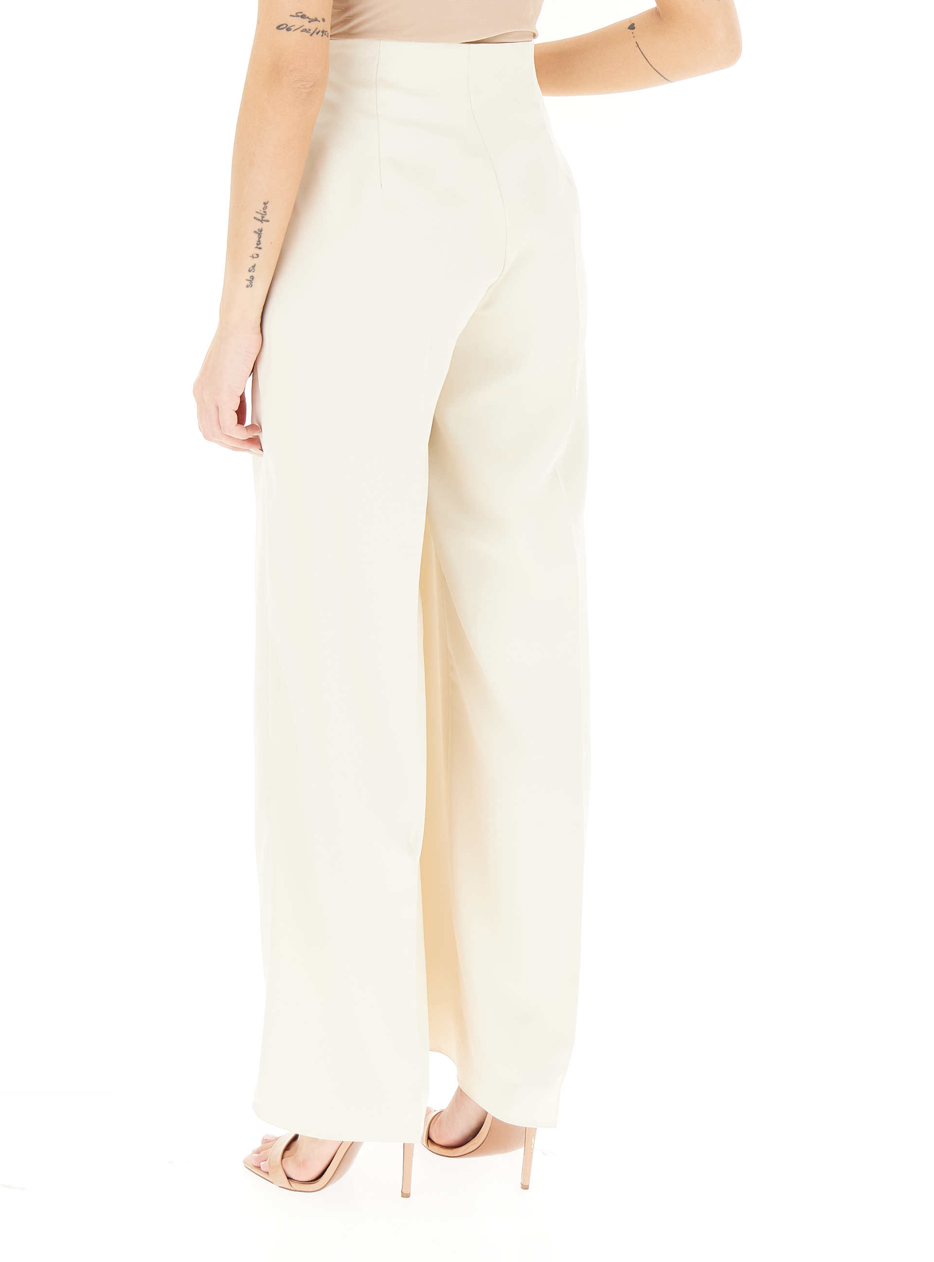 secondary product photo