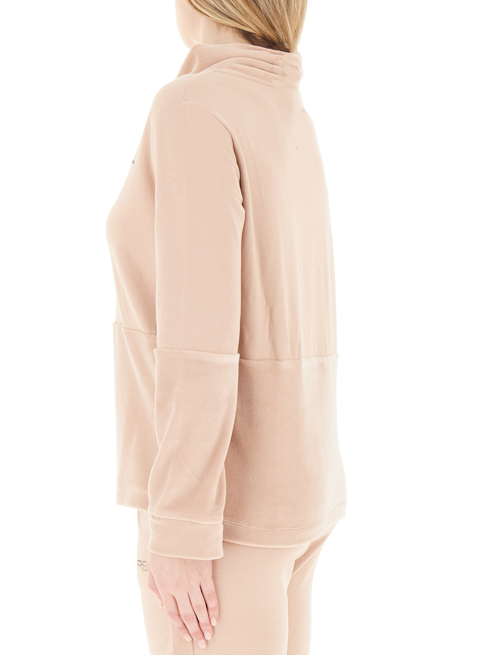 secondary product photo