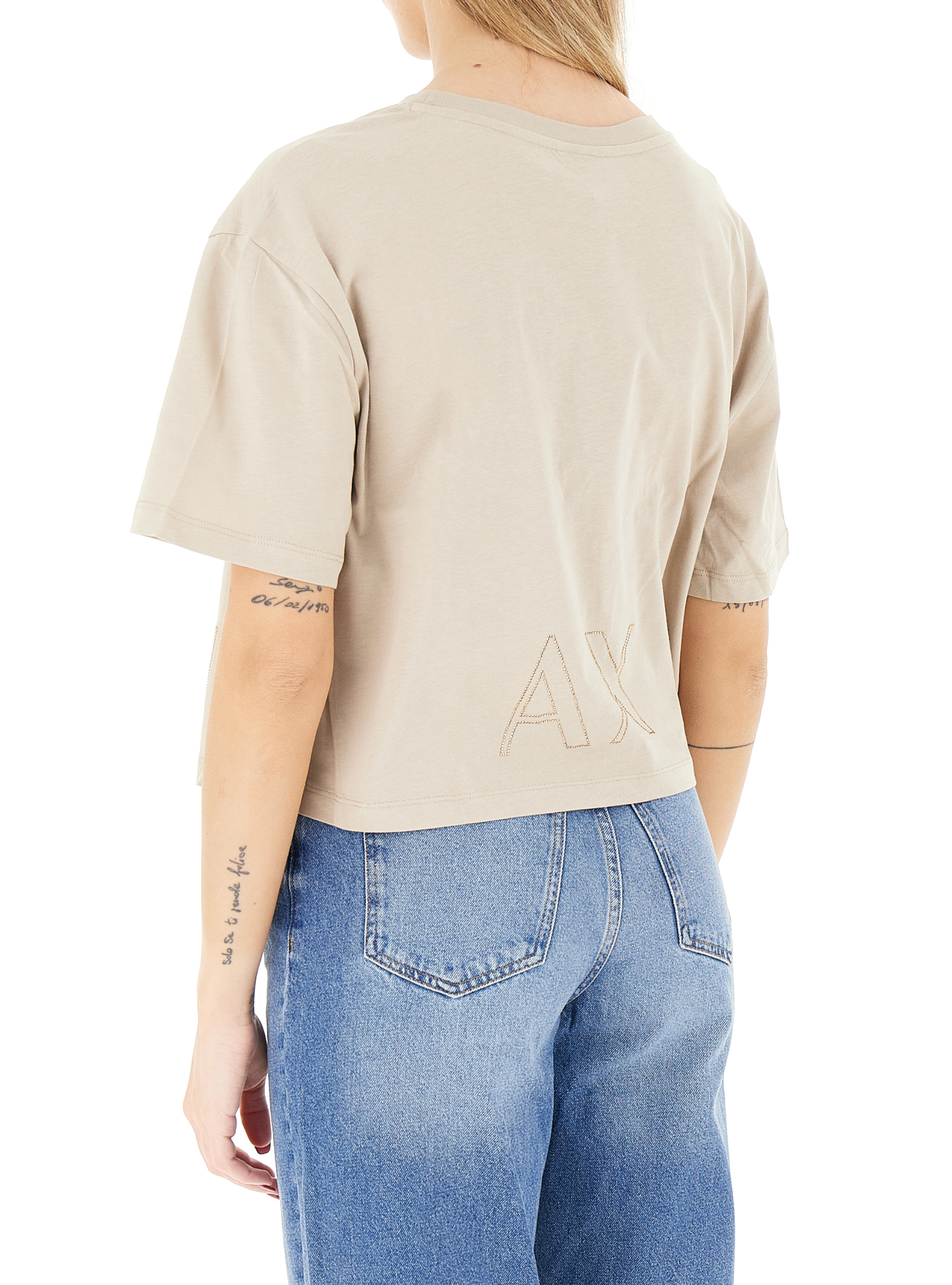 secondary product photo