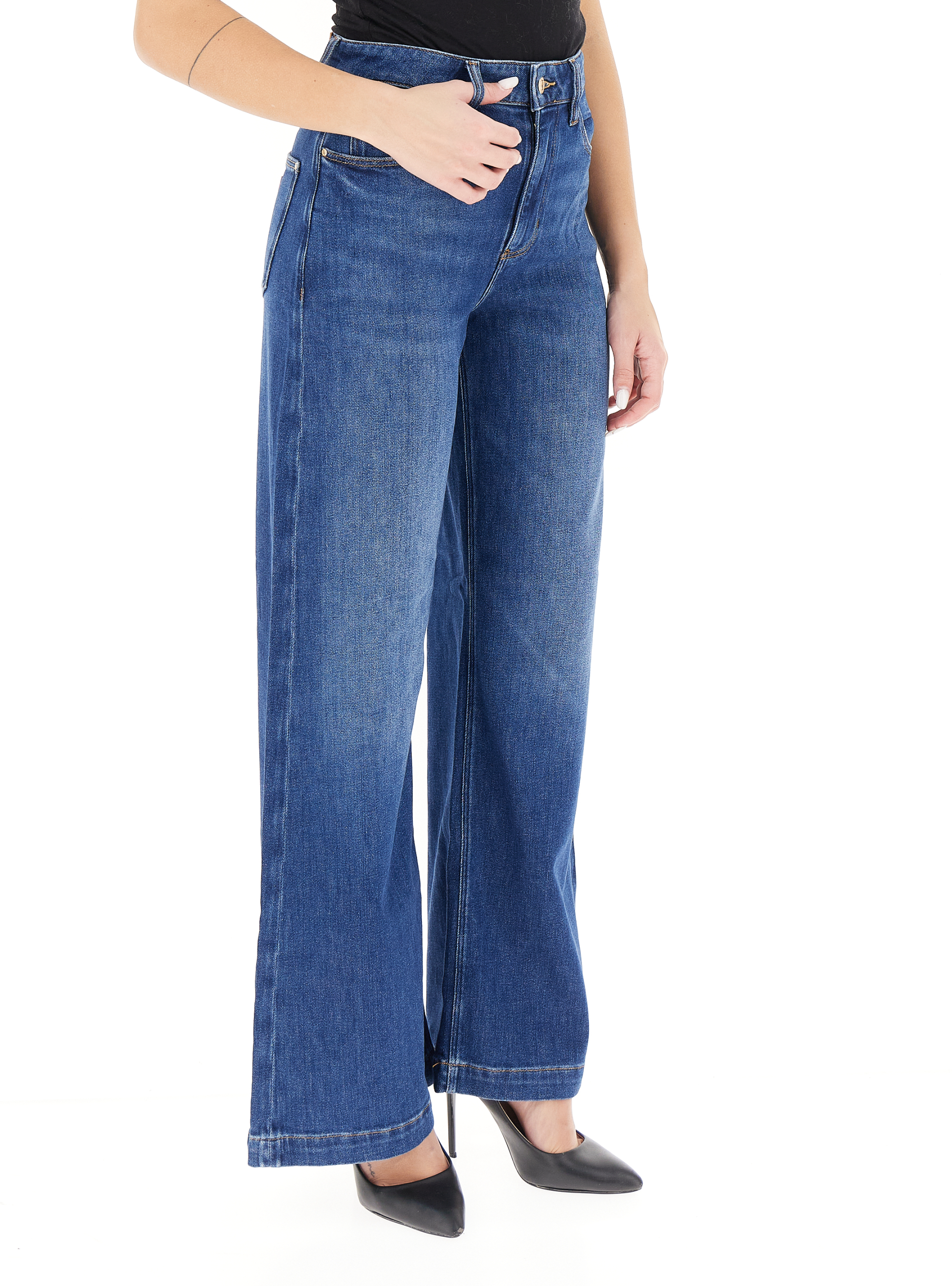 secondary product photo