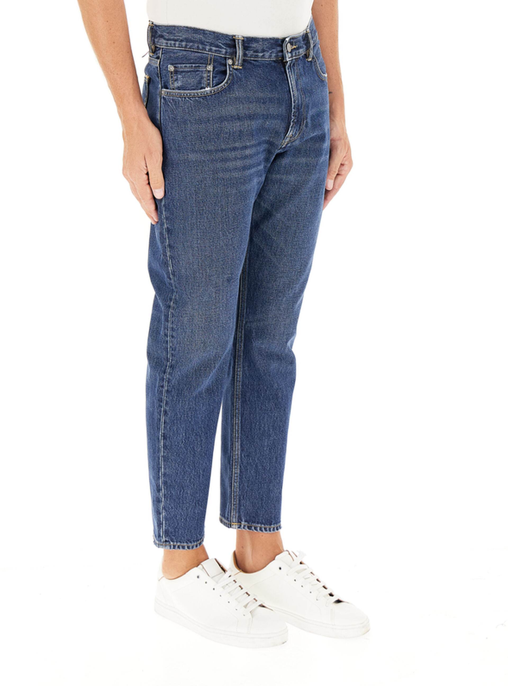 secondary product photo