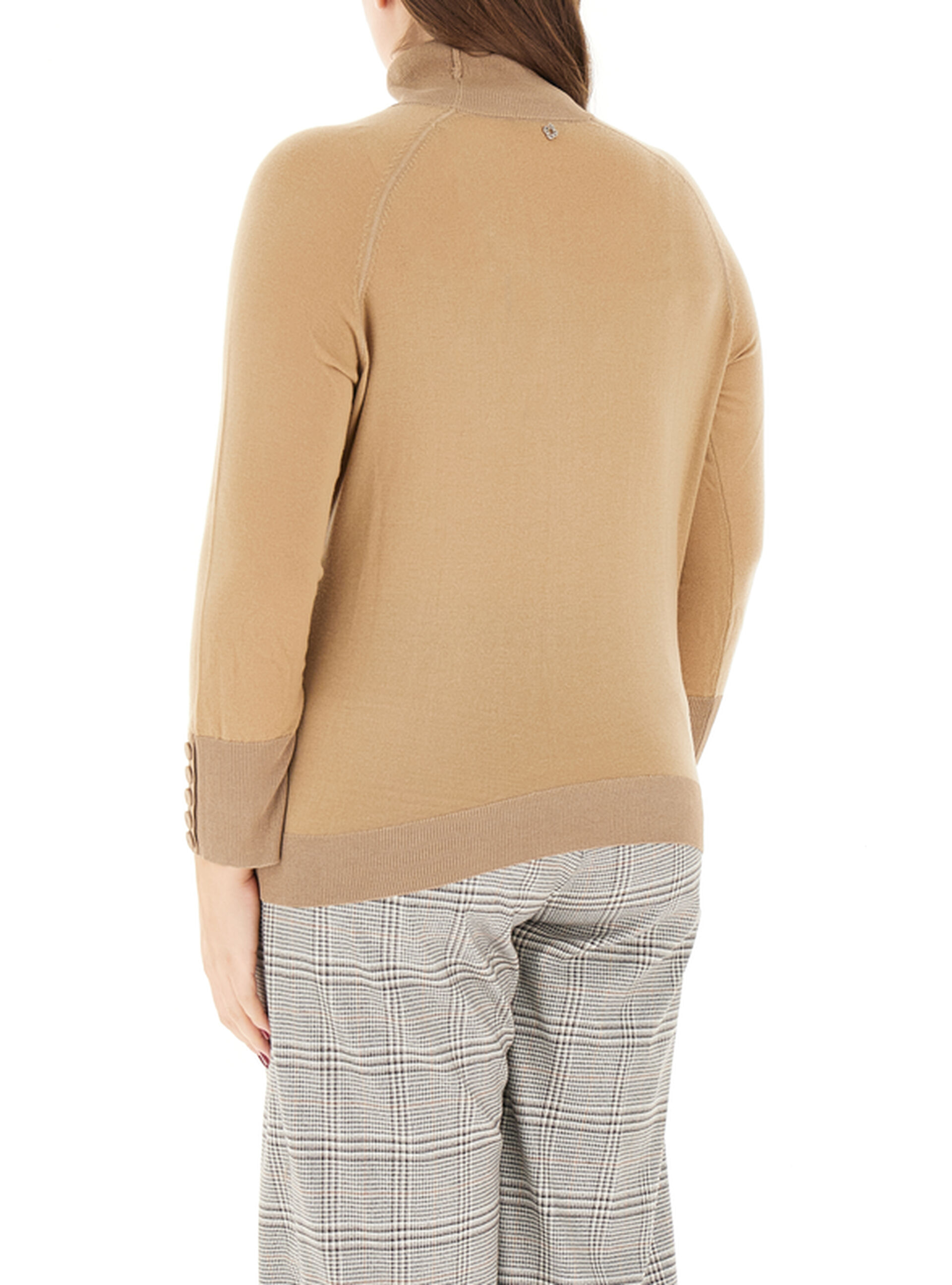 secondary product photo