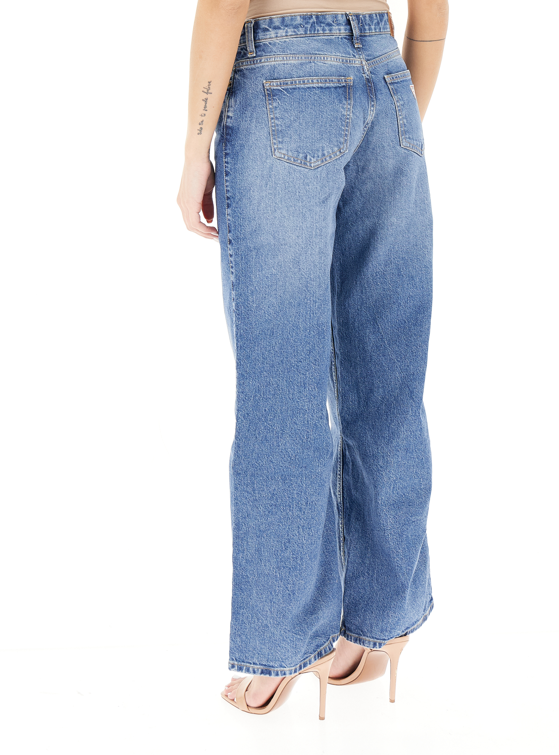 secondary product photo