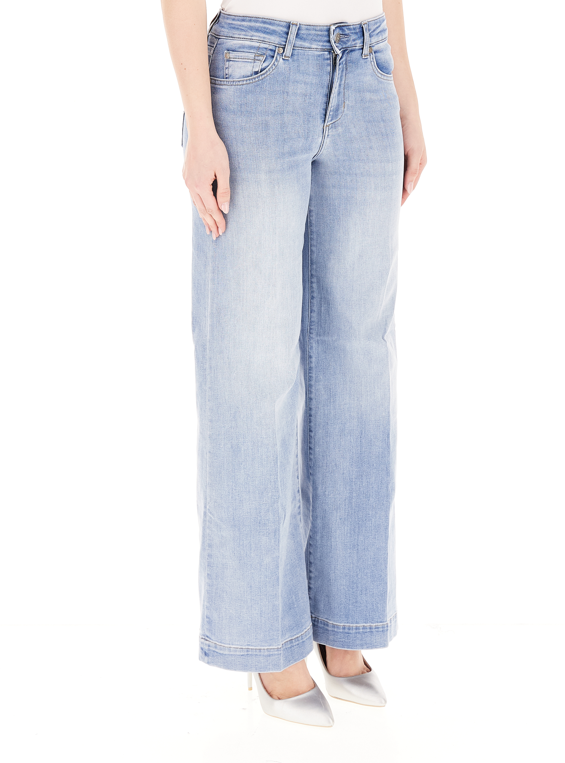 secondary product photo