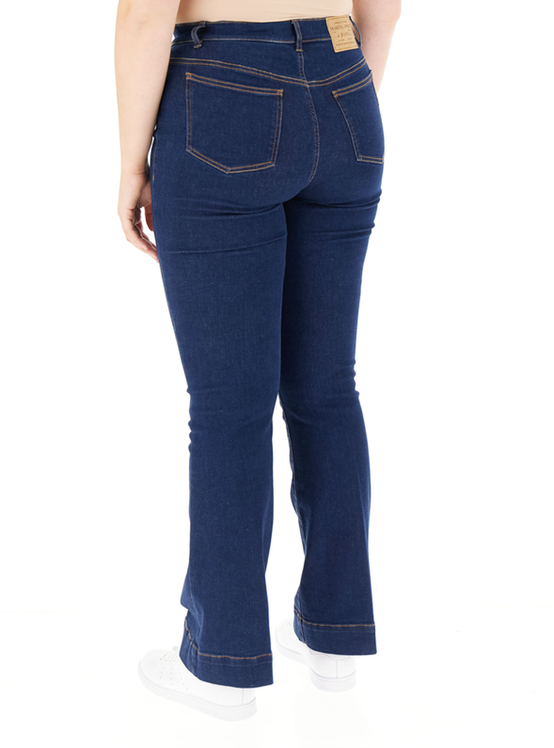 secondary product photo