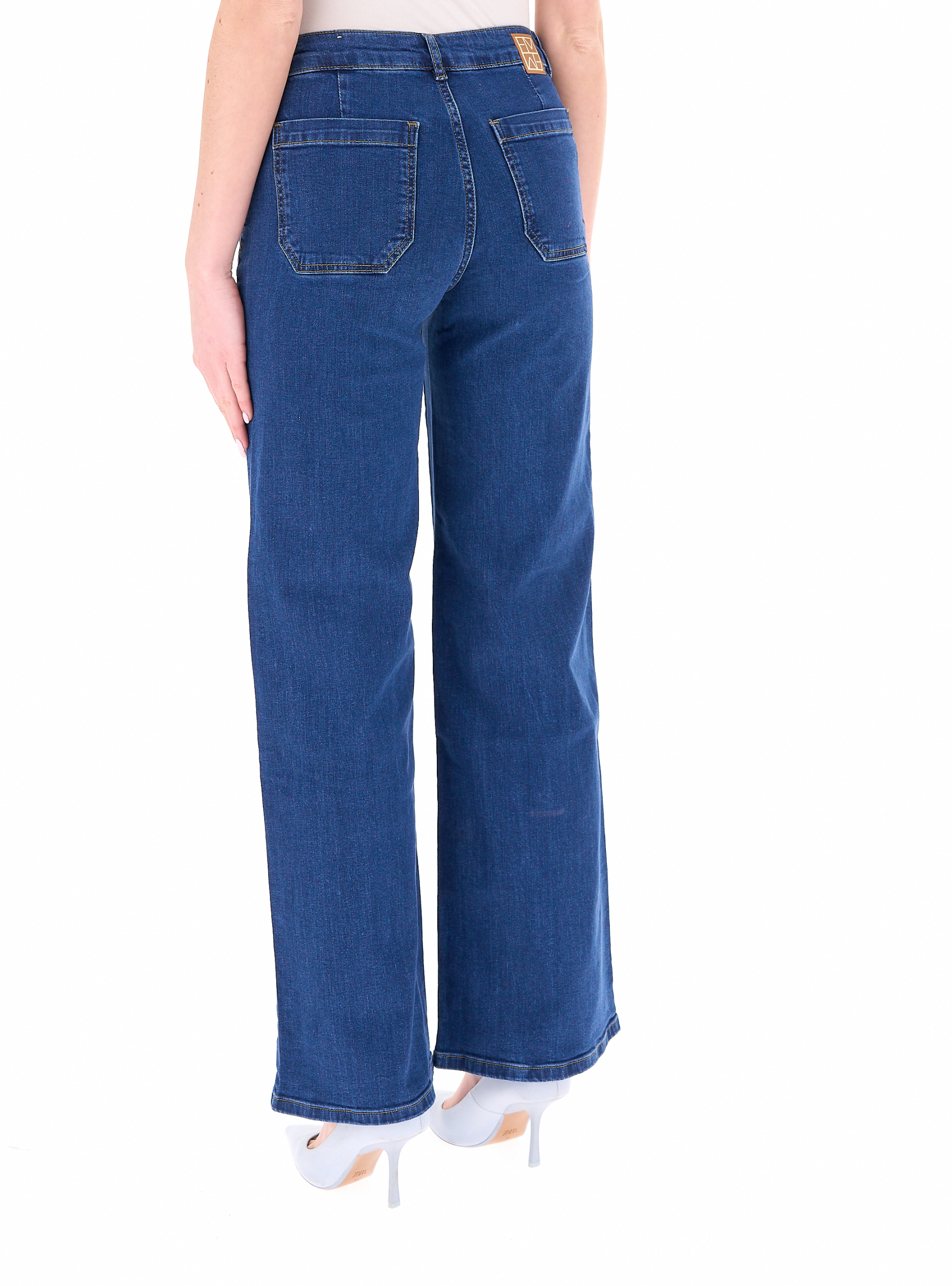 secondary product photo