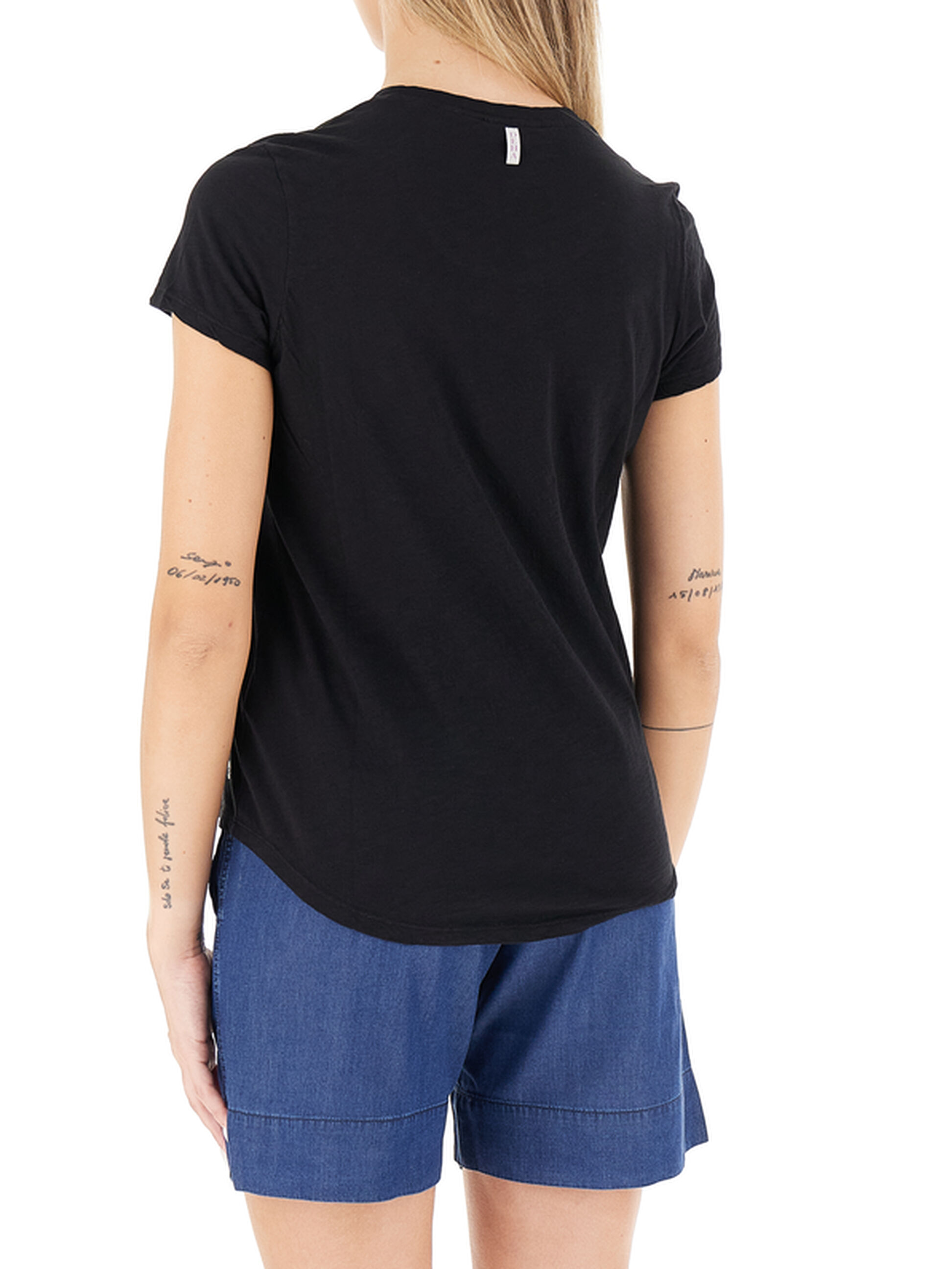 secondary product photo